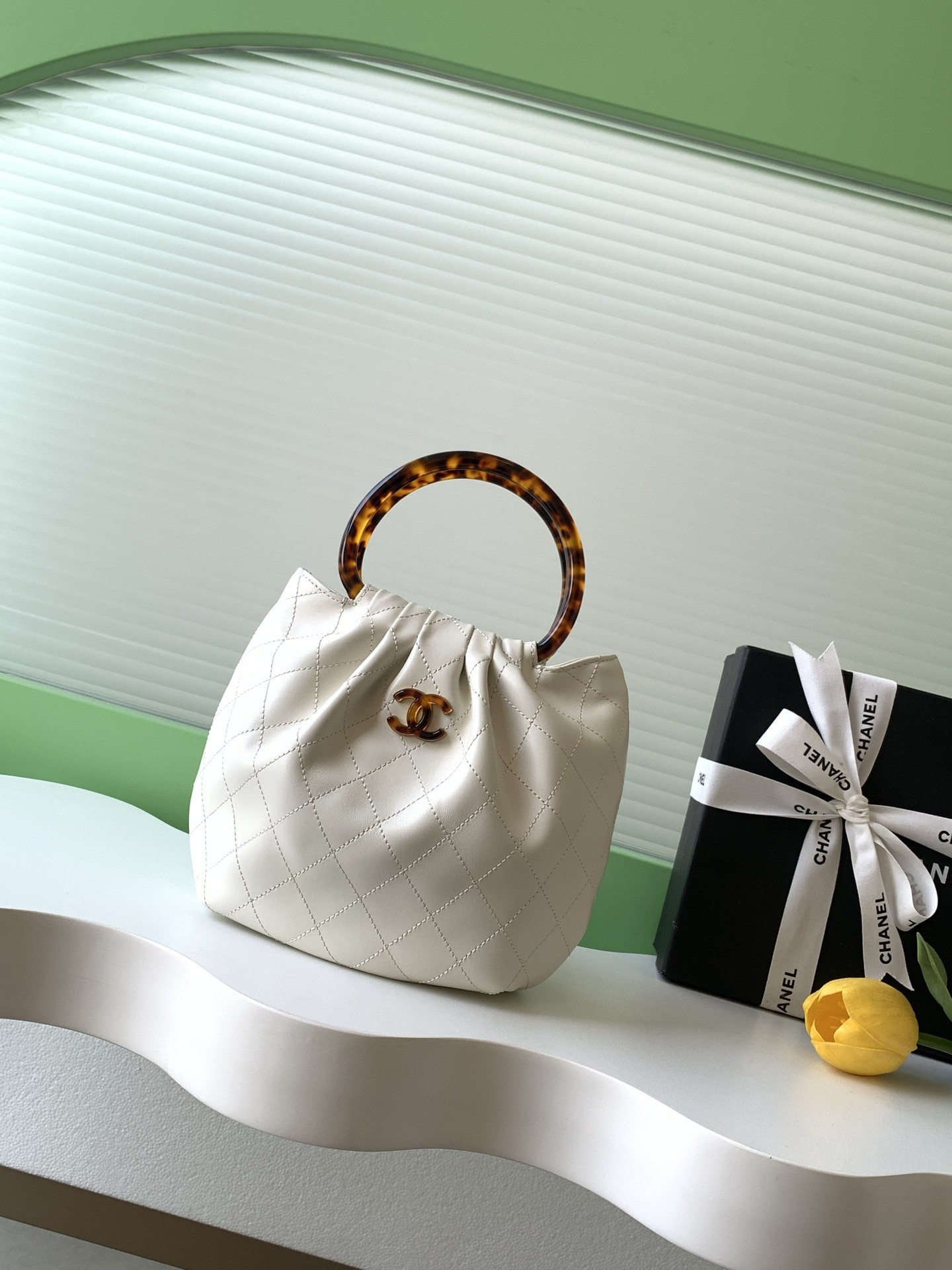 Chanel Pouch AS6022 16x26(included Handle height)x4.5cm