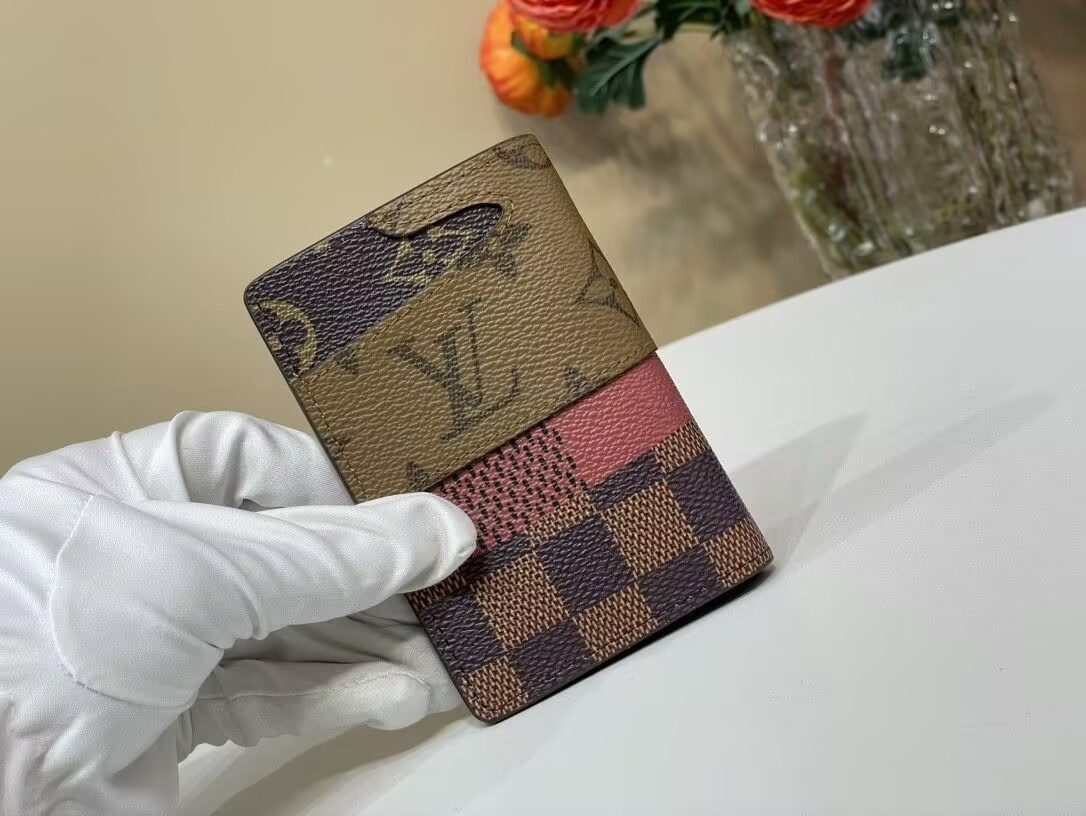 LV Wallet Card Holder N40632