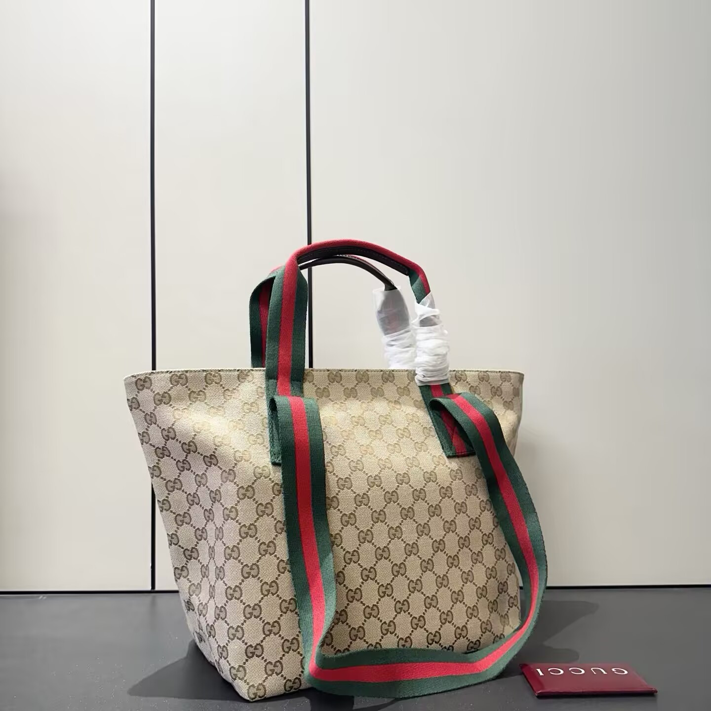 Gvc*1 GG Small Tote Bag 28.5x27x18cm