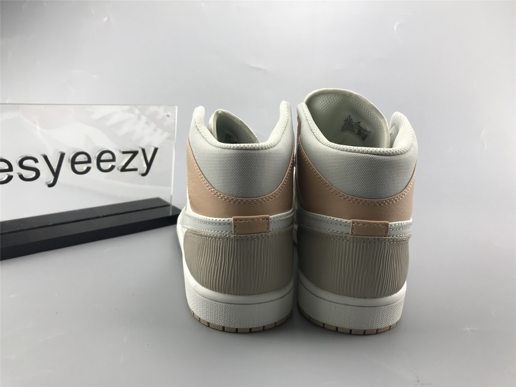 UA AIR JORDAN 1 MID "MILAN"