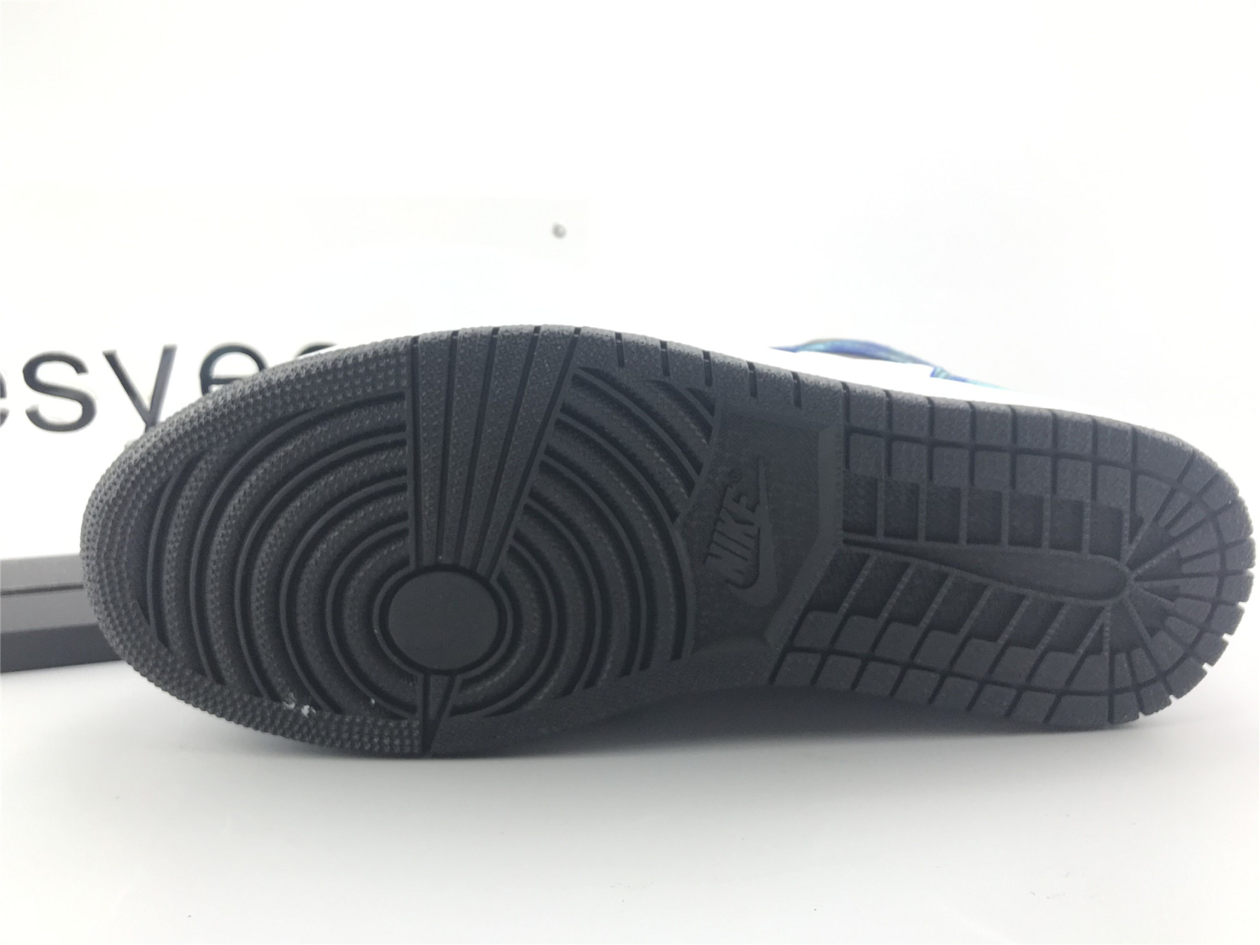 UA WMNS AIR JORDAN 1 RETRO HIGH OG "TIE-DYE"