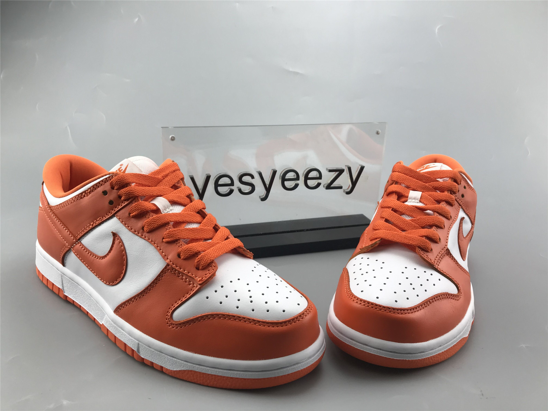 UA NIKE DUNK LOW RETRO SP "SYRACUSE"