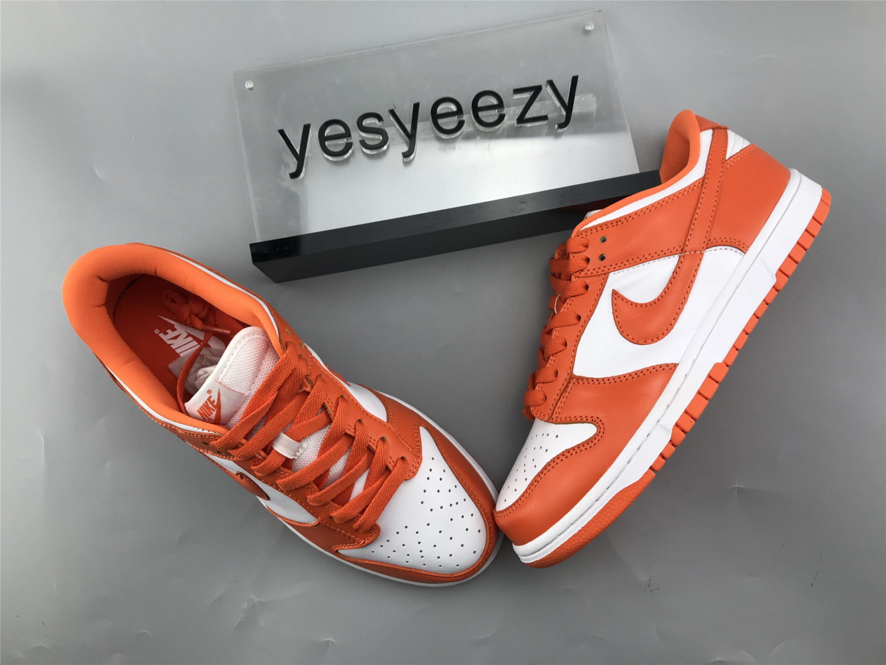 UA NIKE DUNK LOW RETRO SP "SYRACUSE"