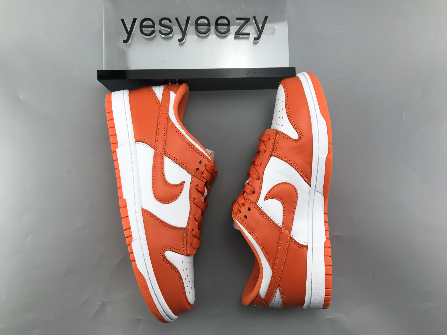 UA NIKE DUNK LOW RETRO SP "SYRACUSE"