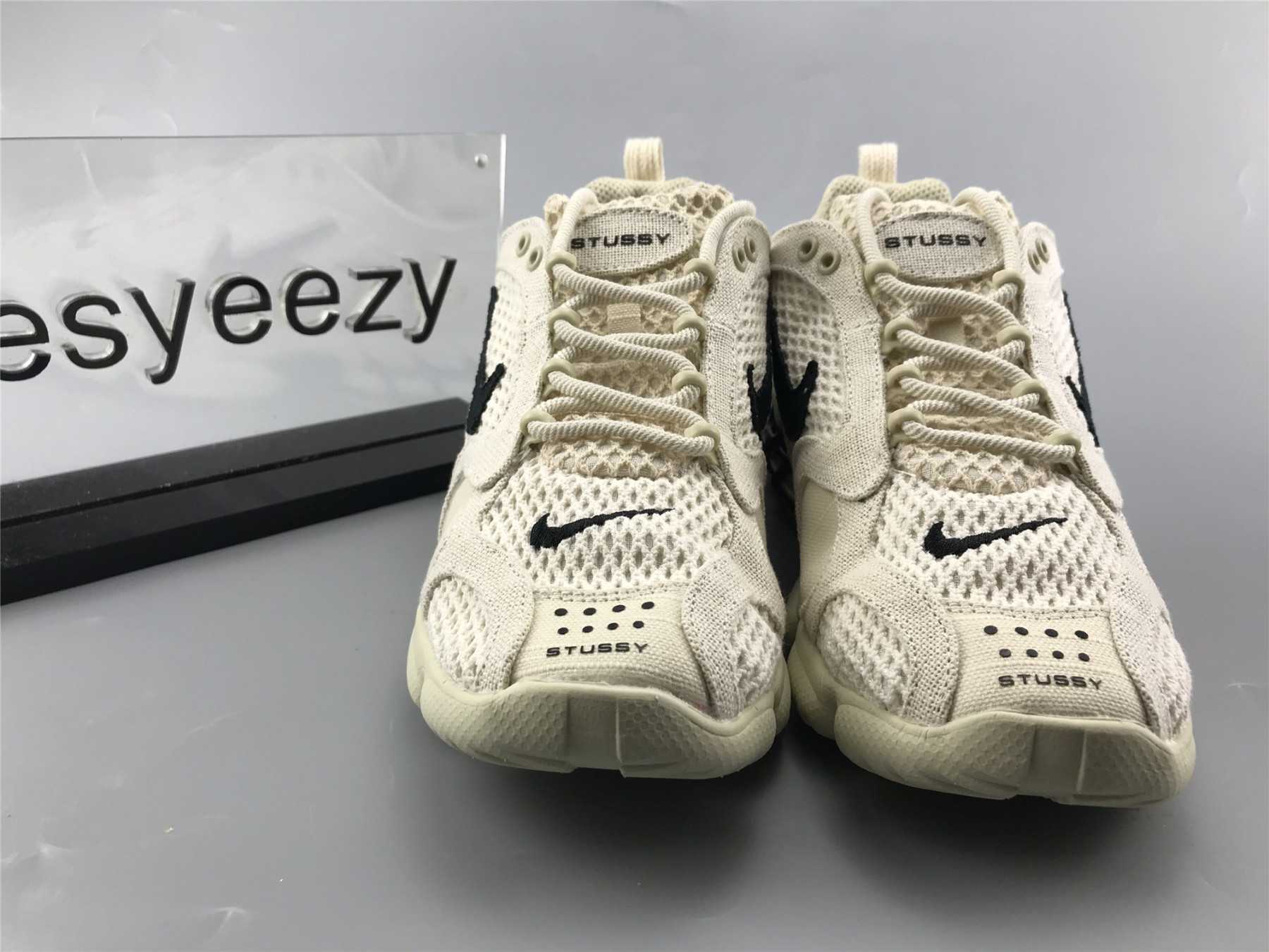 UA NIKE STUSSY X AIR ZOOM SPIRIDON CAGED "FOSSIL"