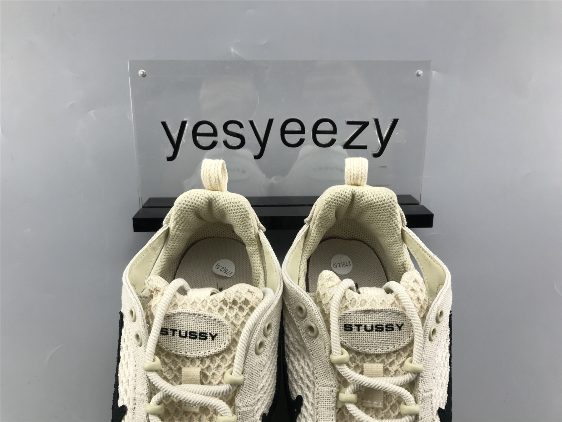 UA NIKE STUSSY X AIR ZOOM SPIRIDON CAGED "FOSSIL"