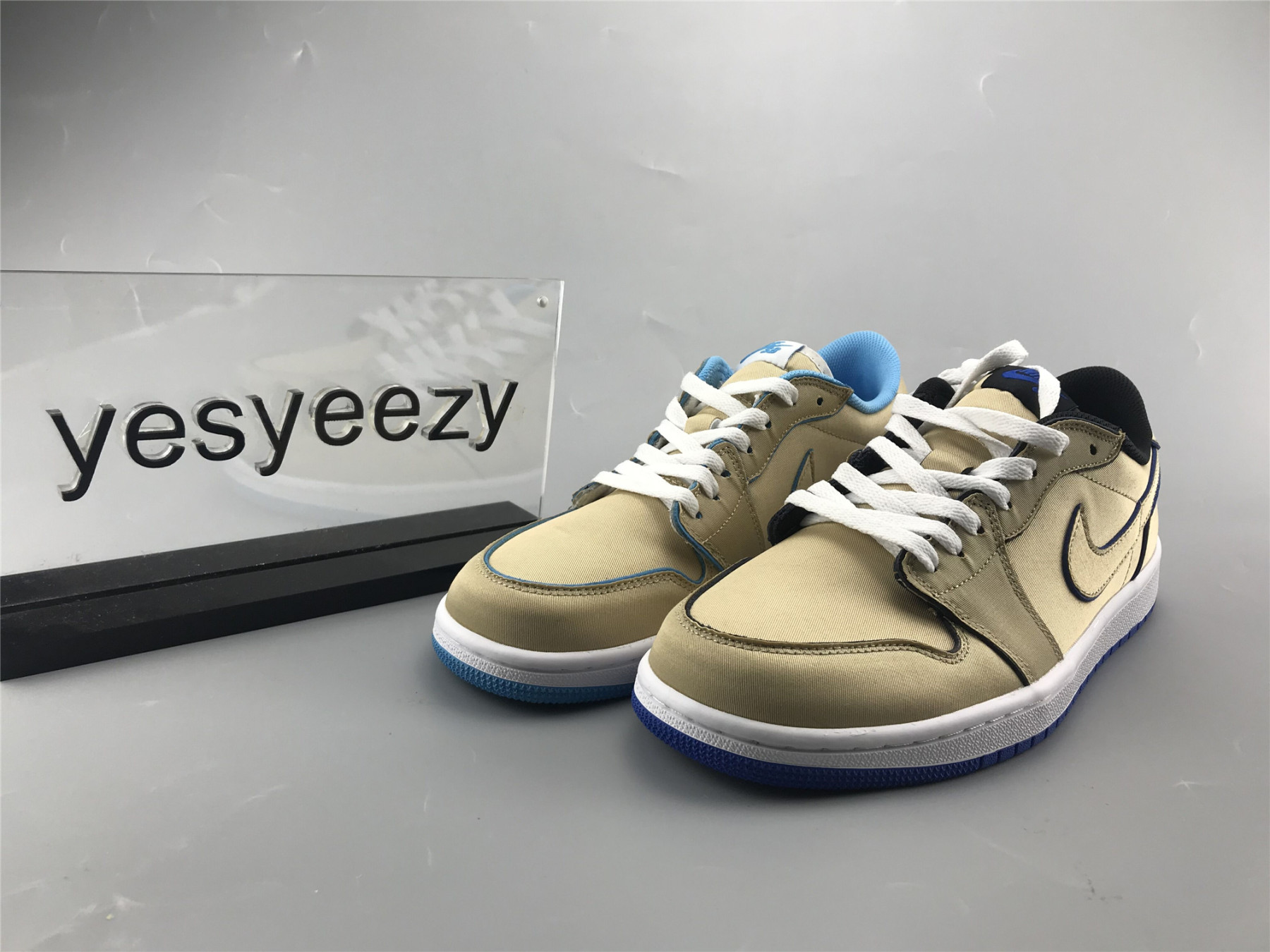 UA NIKE SB AIR JORDAN 1 LOW QS "DESERT ORE"