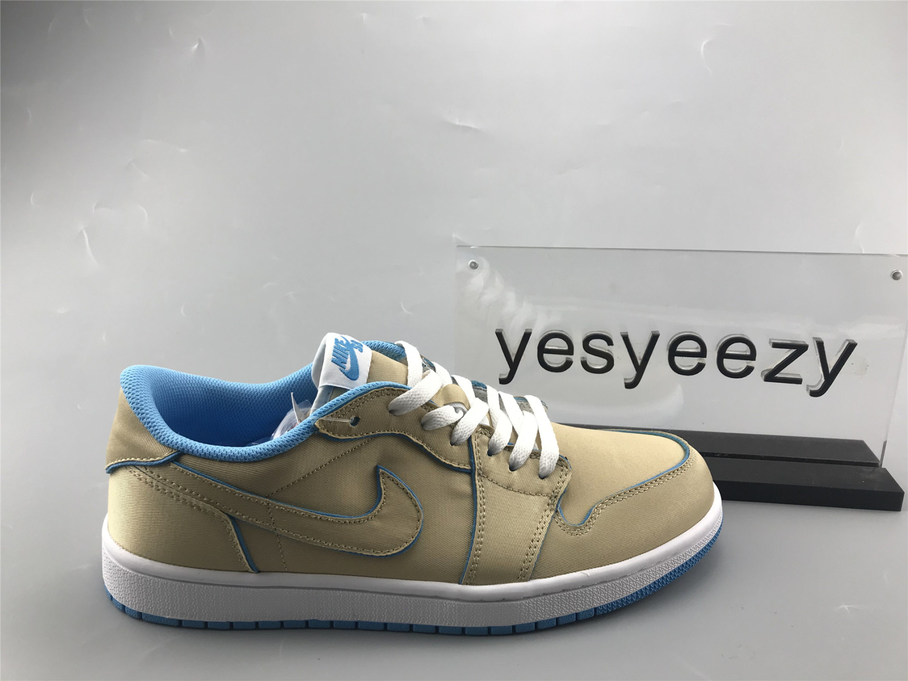 UA NIKE SB AIR JORDAN 1 LOW QS "DESERT ORE"