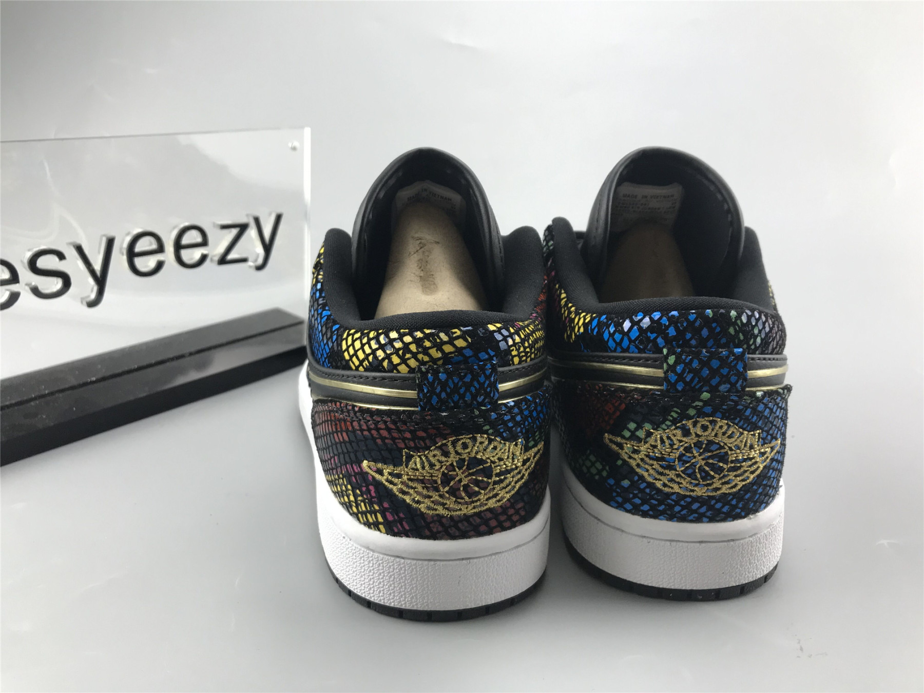 UA AIR JORDAN 1 LOW MULTICOLOR SNAKESKIN