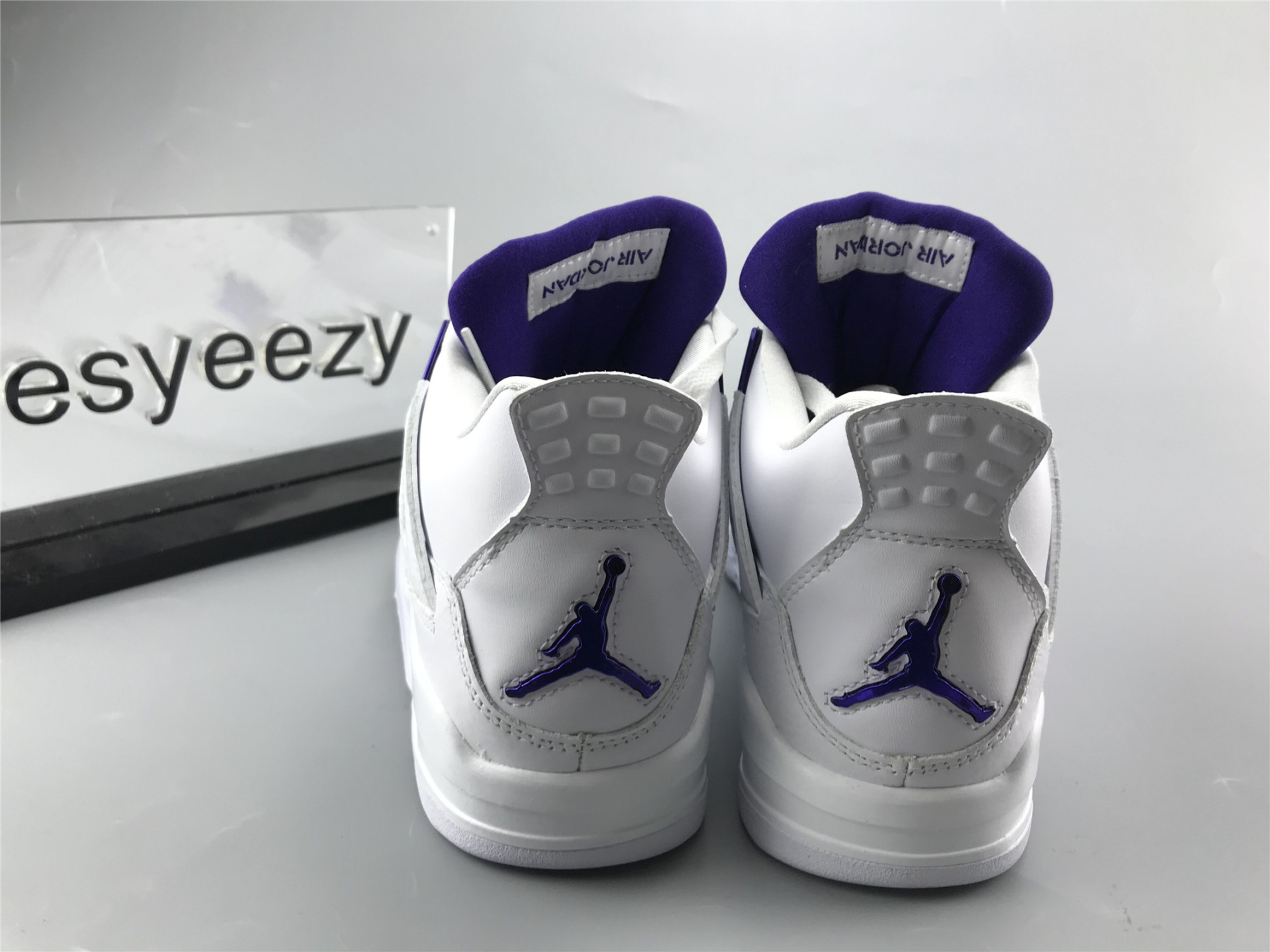UA AIR JORDAN 4 RETRO "COURT PURPLE"