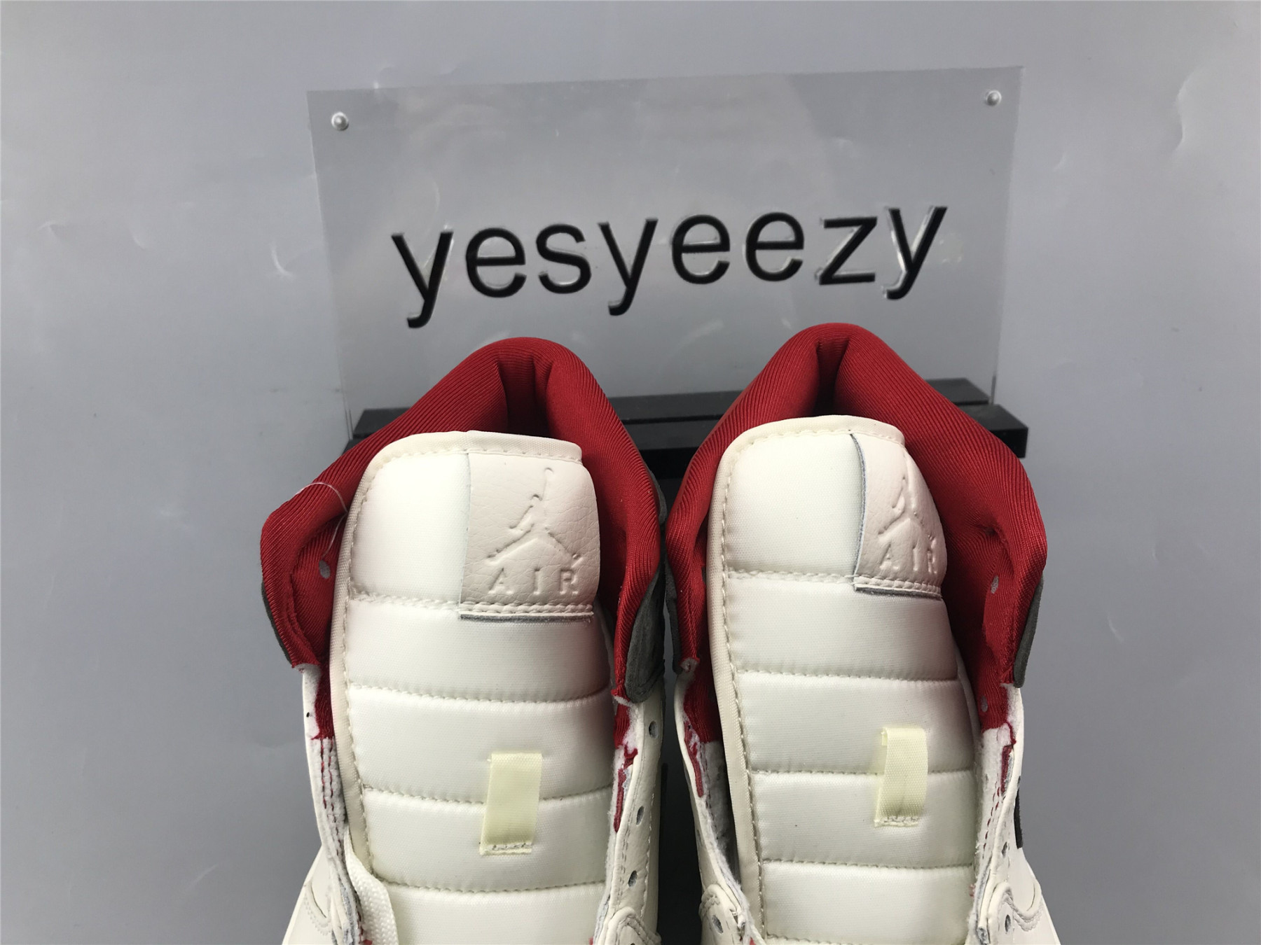 UA SNEAKERSNSTUFF X AIR JORDAN 1 MID 