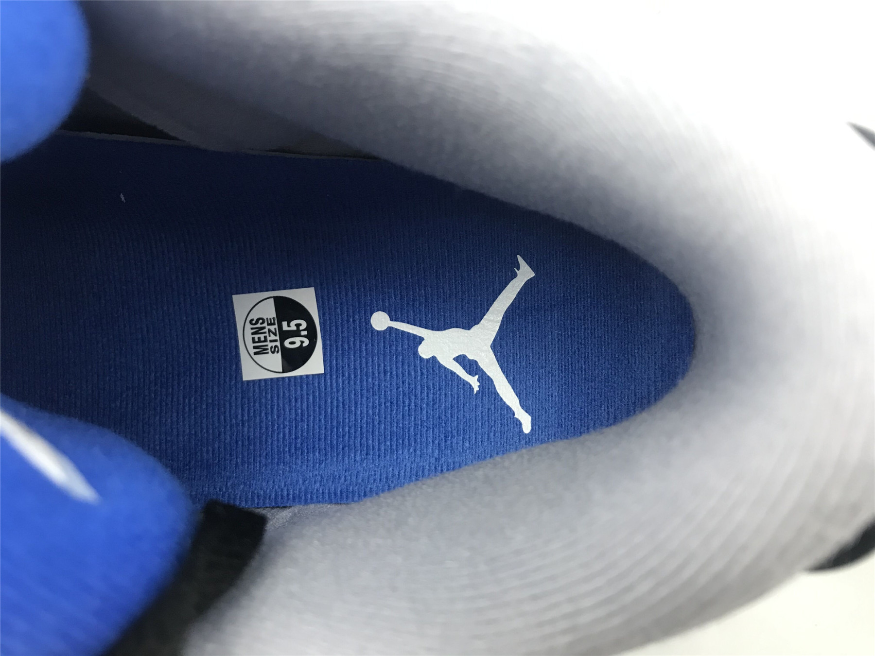 UA AIR JORDAN 3 RETRO "VARSITY ROYAL"