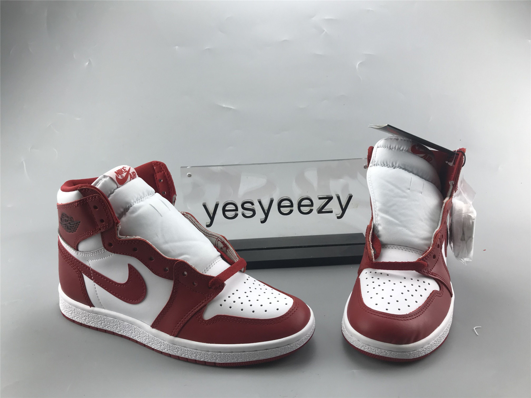 UA AIR JORDAN NEW BEGINNINGS PACK RETRO HIGH 1 & NIKE AIR SHIP