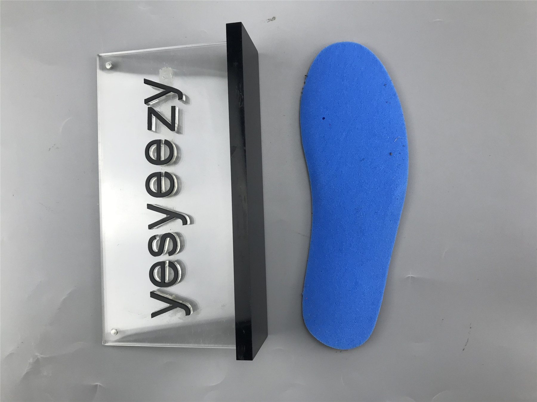 UA AIR JORDAN 1 RETRO LOW 