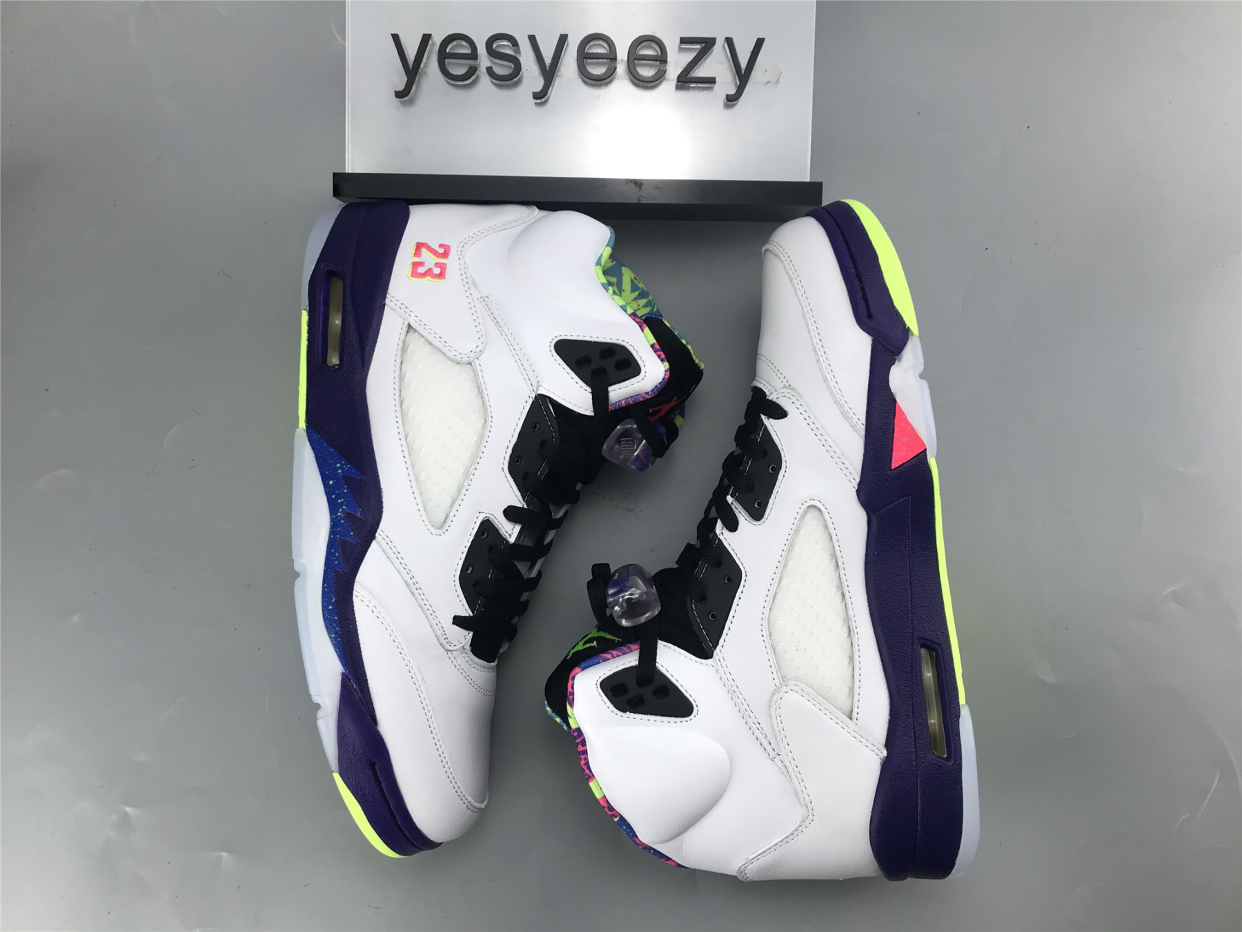 UA AIR JORDAN 5 RETRO 