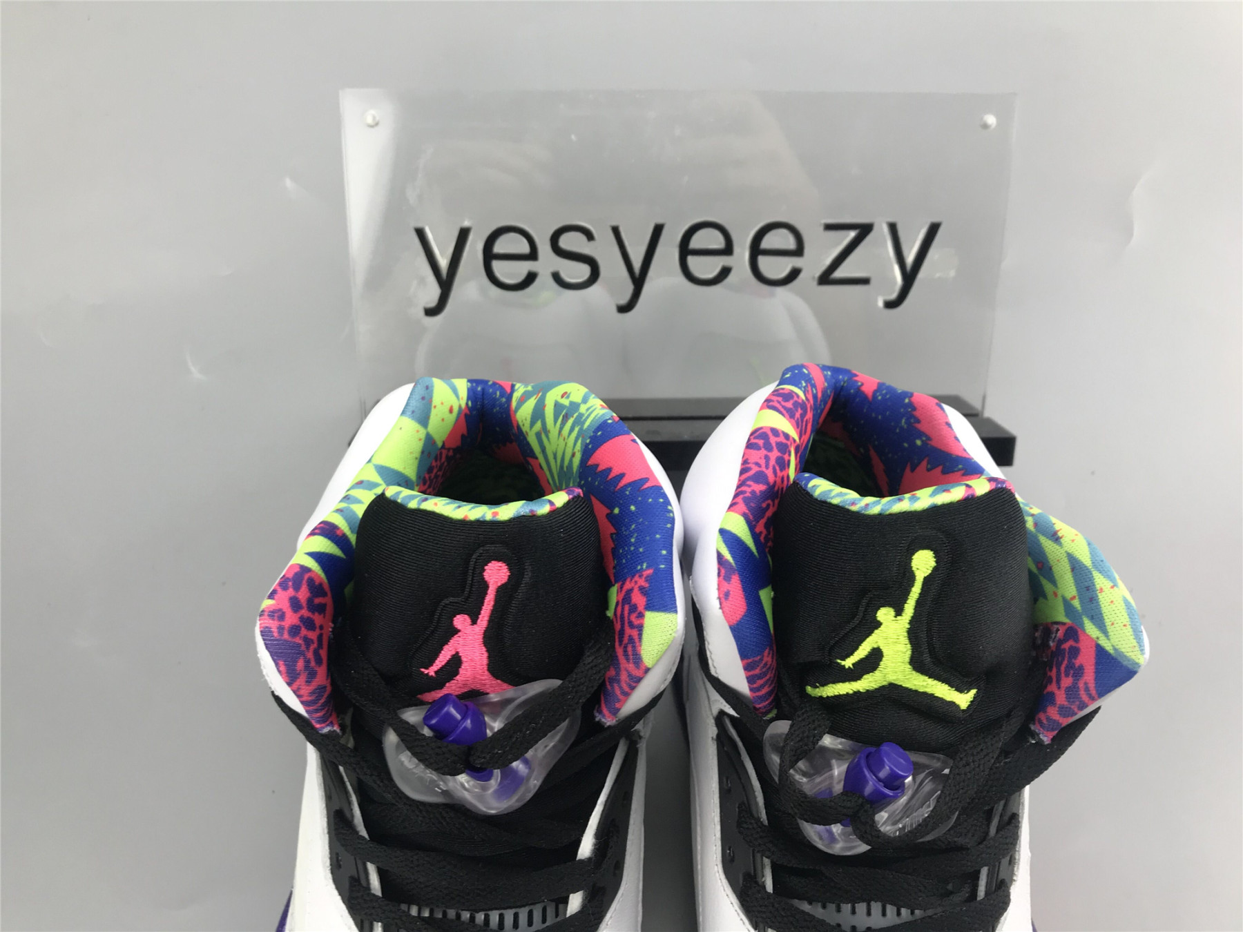 UA AIR JORDAN 5 RETRO 