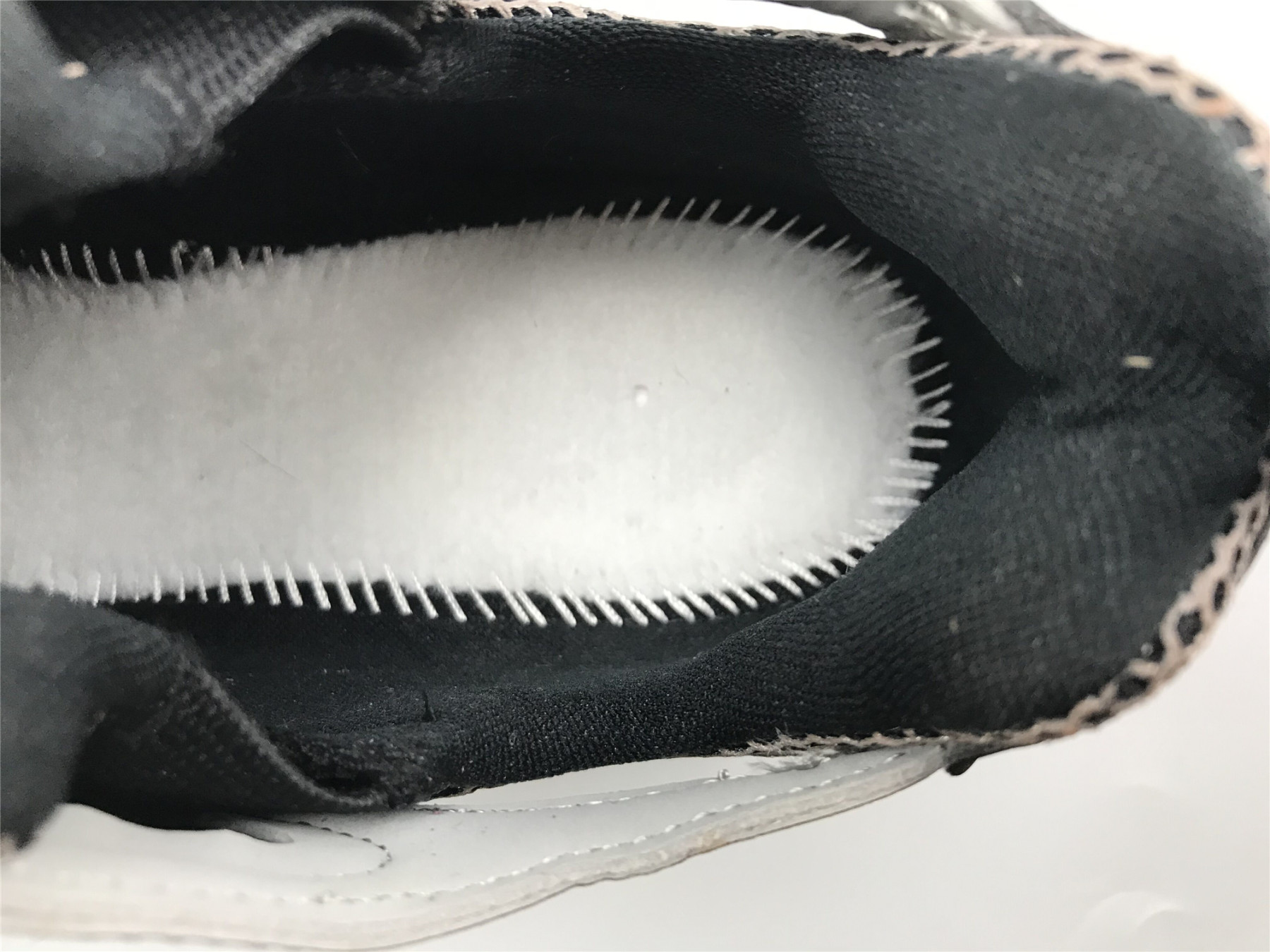 UA NIKE STUSSY X AIR ZOOM SPIRIDON CAGED 