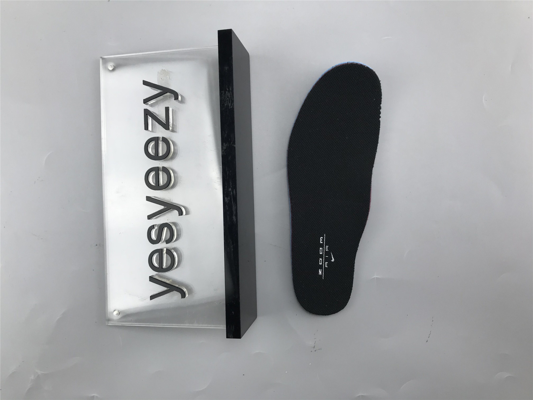 UA NIKE STUSSY X AIR ZOOM SPIRIDON CAGED 