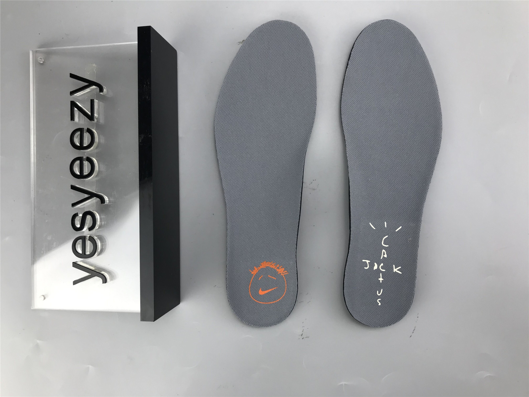 UA NIKE TRAVIS SCOTT X AIR MAX 270 REACT ENG PS 