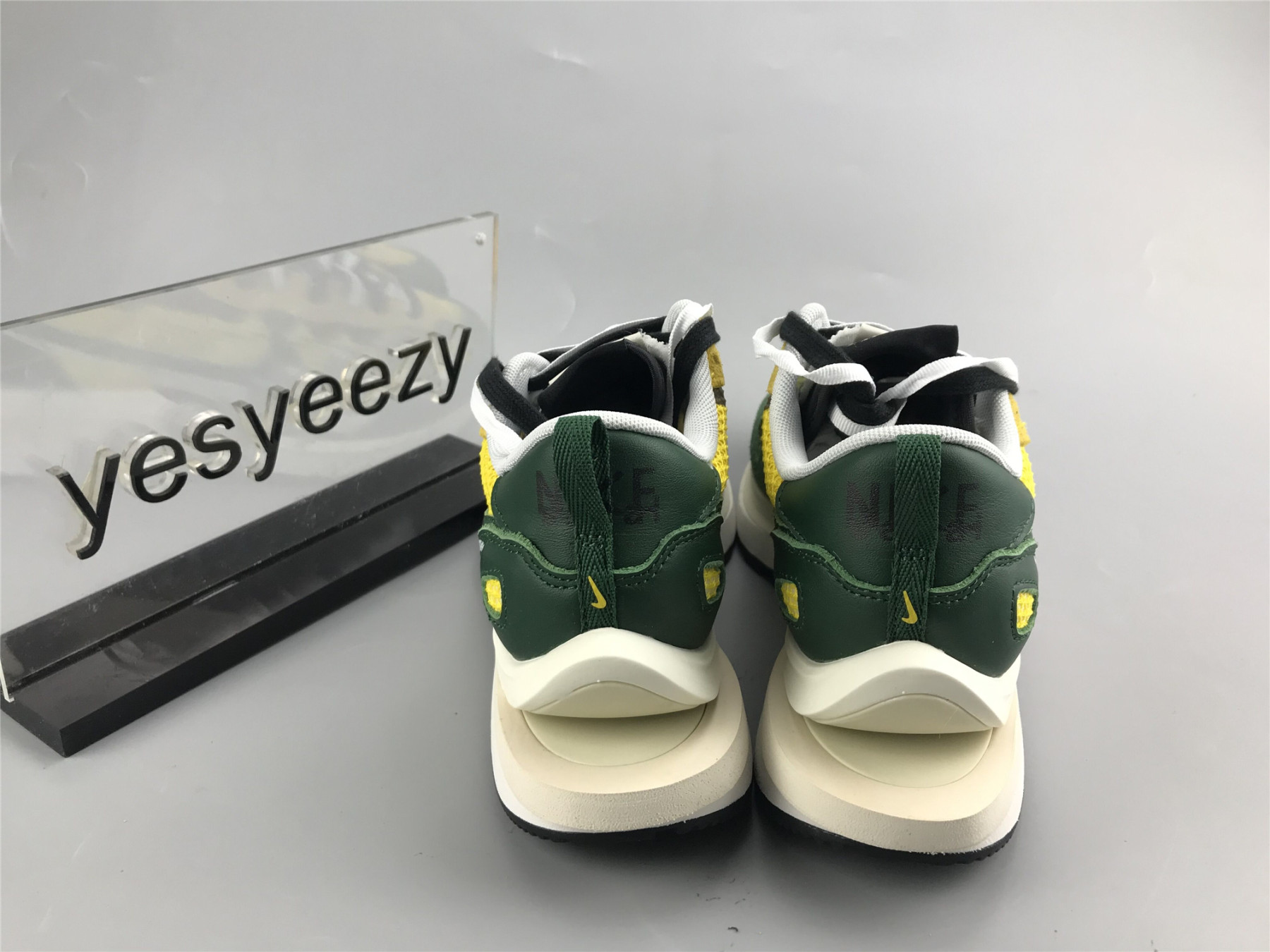 UA NIKE SACAI X VAPORWAFFLE 