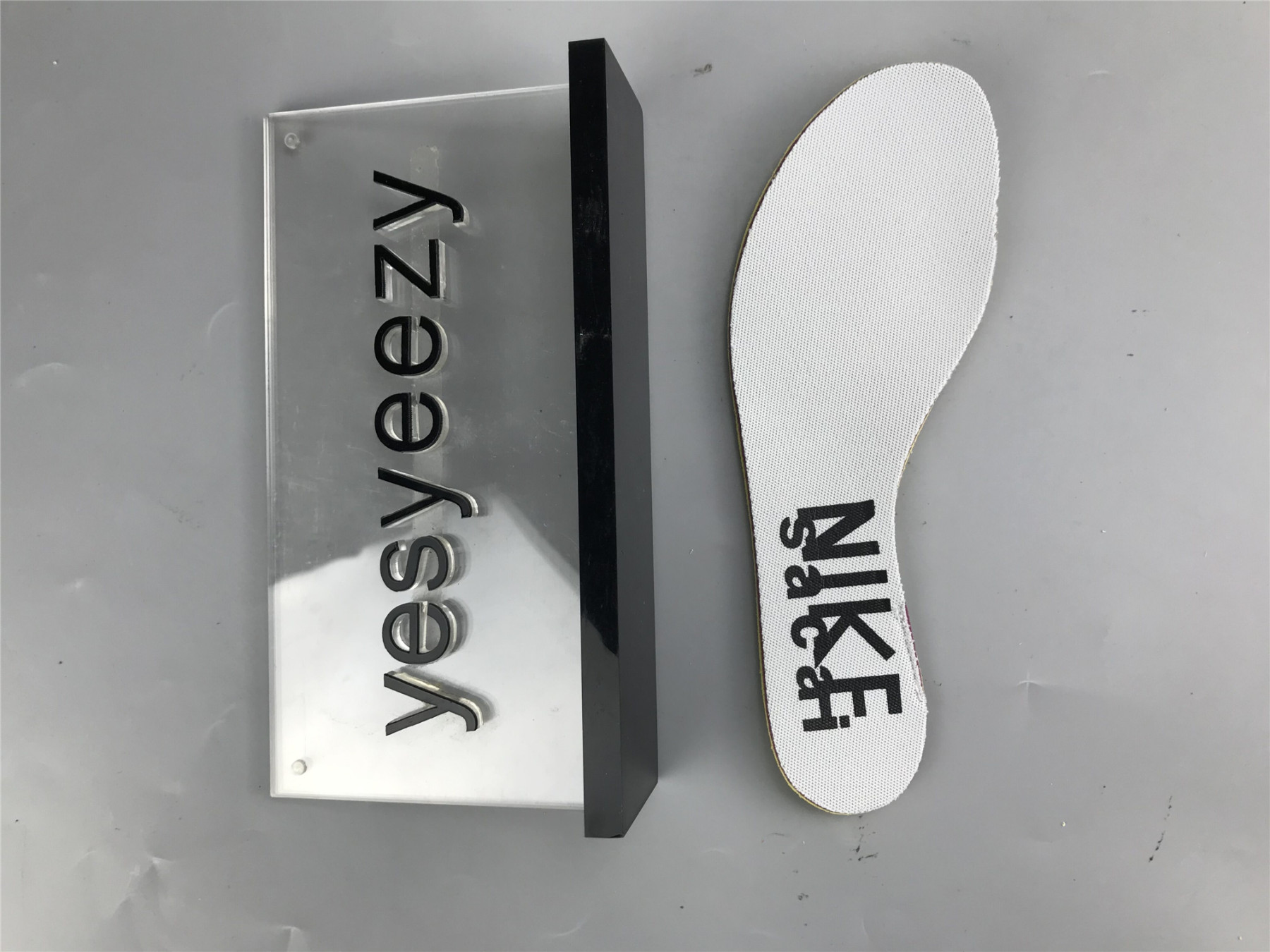 UA NIKE SACAI X VAPORWAFFLE 