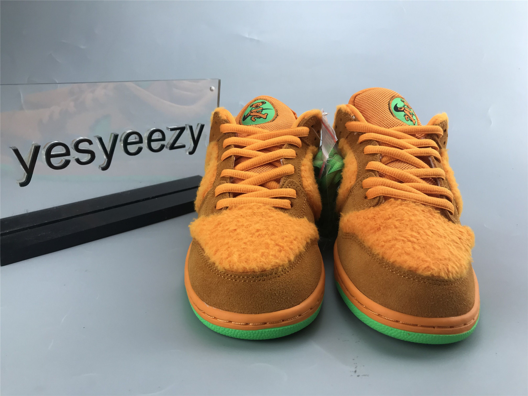 UA NIKE GRATEFUL DEAD X DUNK LOW SB 