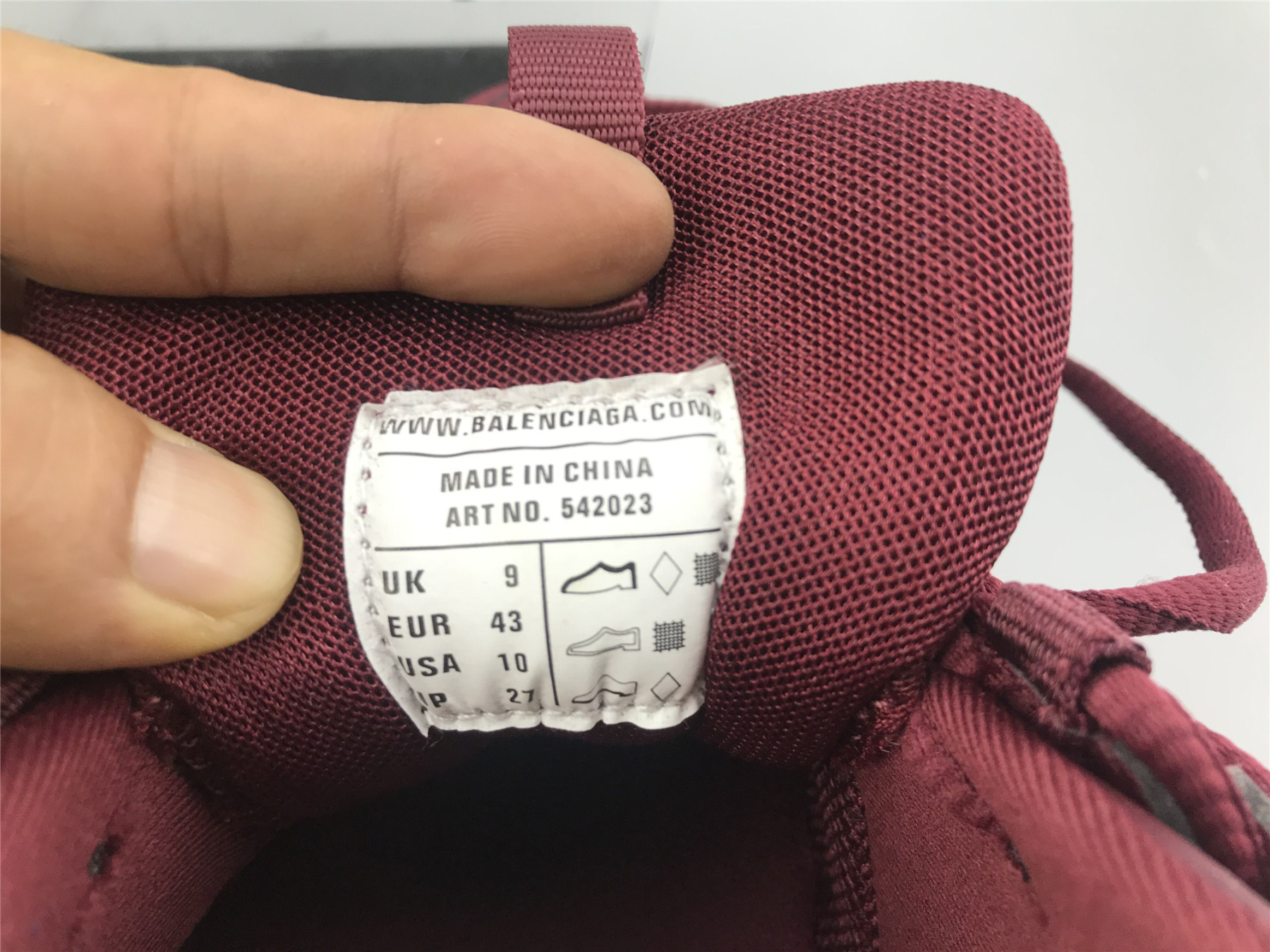 UA TRACK TRAINER DARK RED