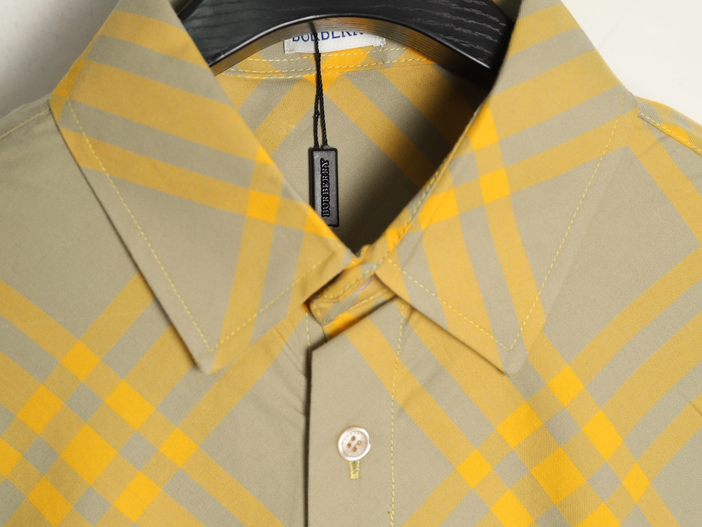 Bv*b*rry Long-sleeved Shirts