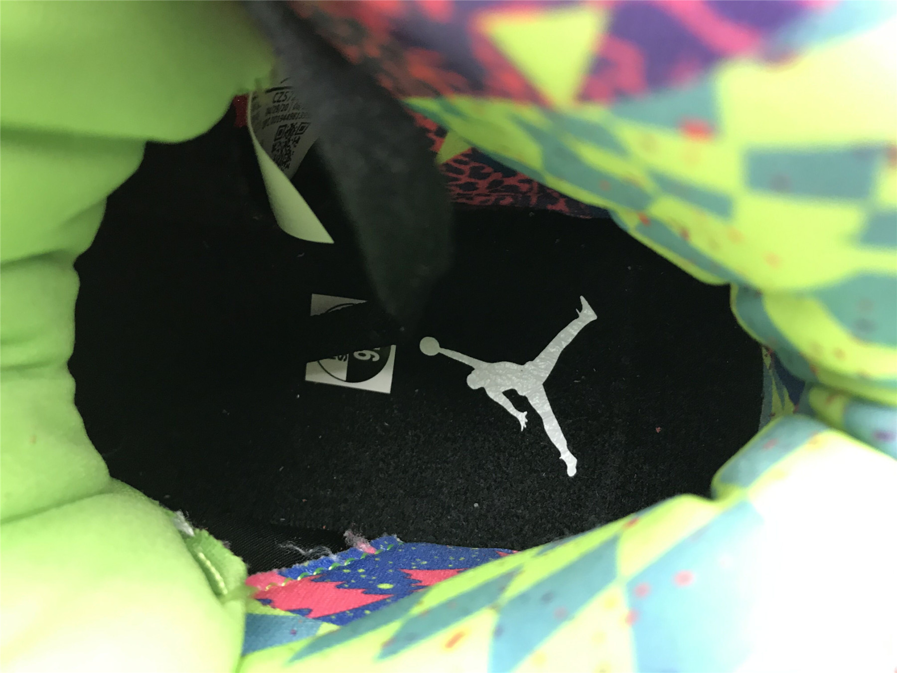 UA AIR JORDAN 5 RETRO "WHAT THE"