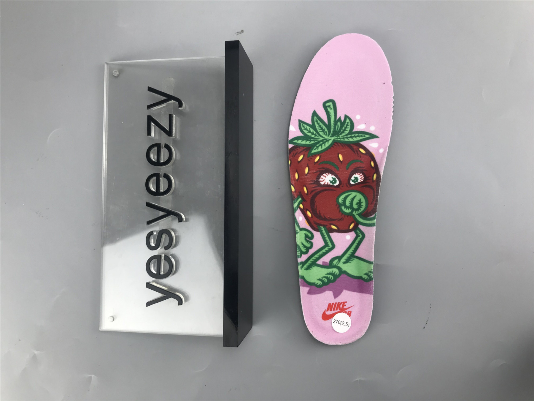 UA NIKE DUNK HIGH SB 