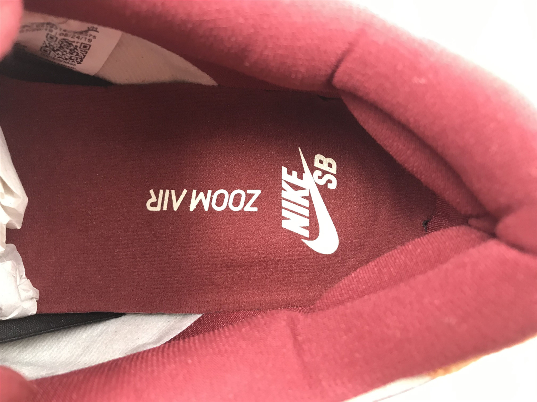 UA NIKE DUNK LOW PRO SB 