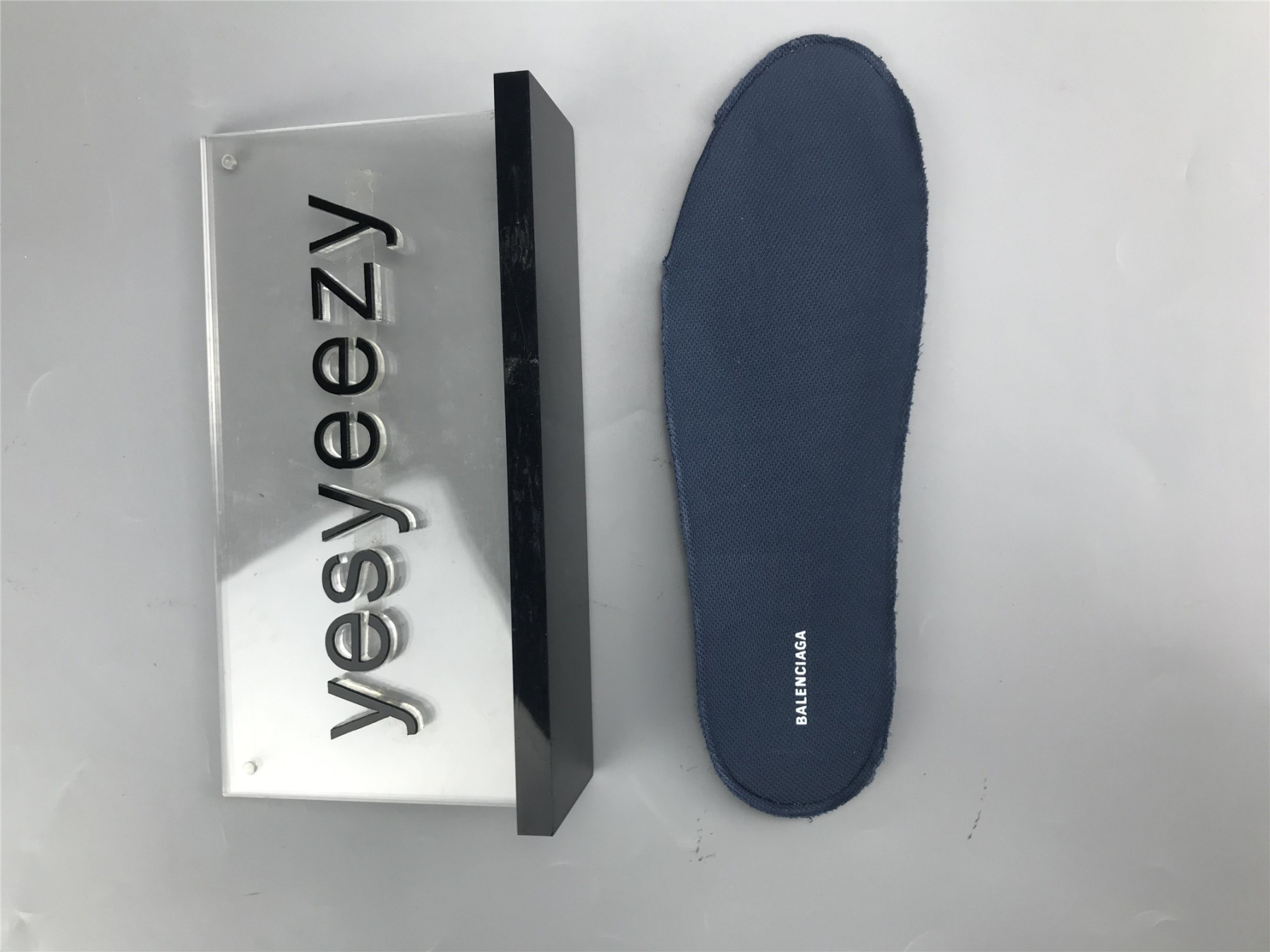 UA TRACK TRAINER DARK NAVY