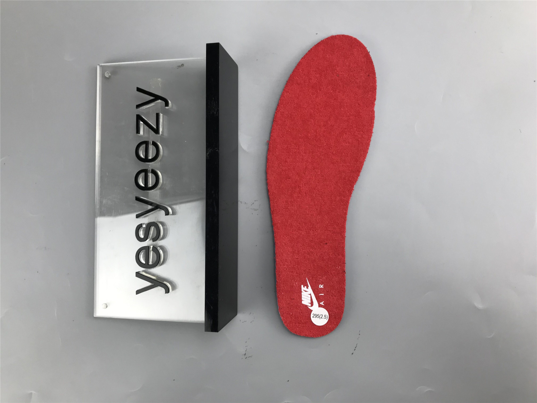 UA OFF-WHITE AIR JORDAN 4 BRED