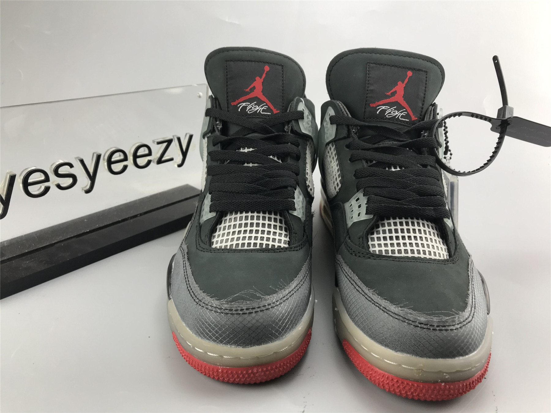UA OFF-WHITE AIR JORDAN 4 BRED