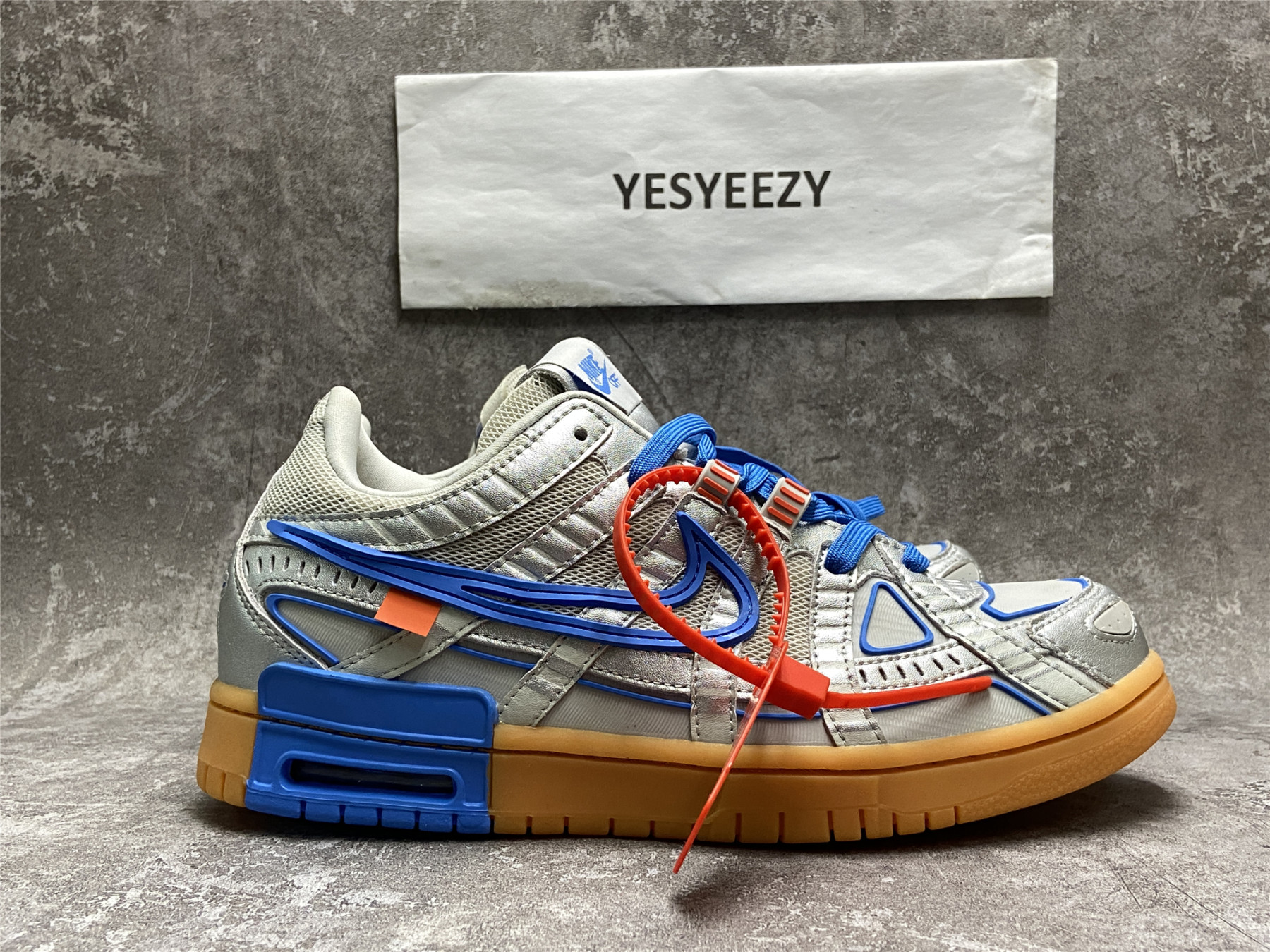 UA NIKE OFF-WHITE X AIR RUBBER DUNK UNIVERSITY BLUE