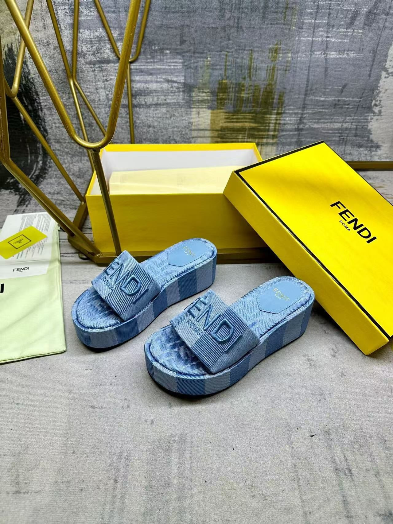UA F**di Sunshine Light Blue De*1m-effect Jacquard Flatform Sandals