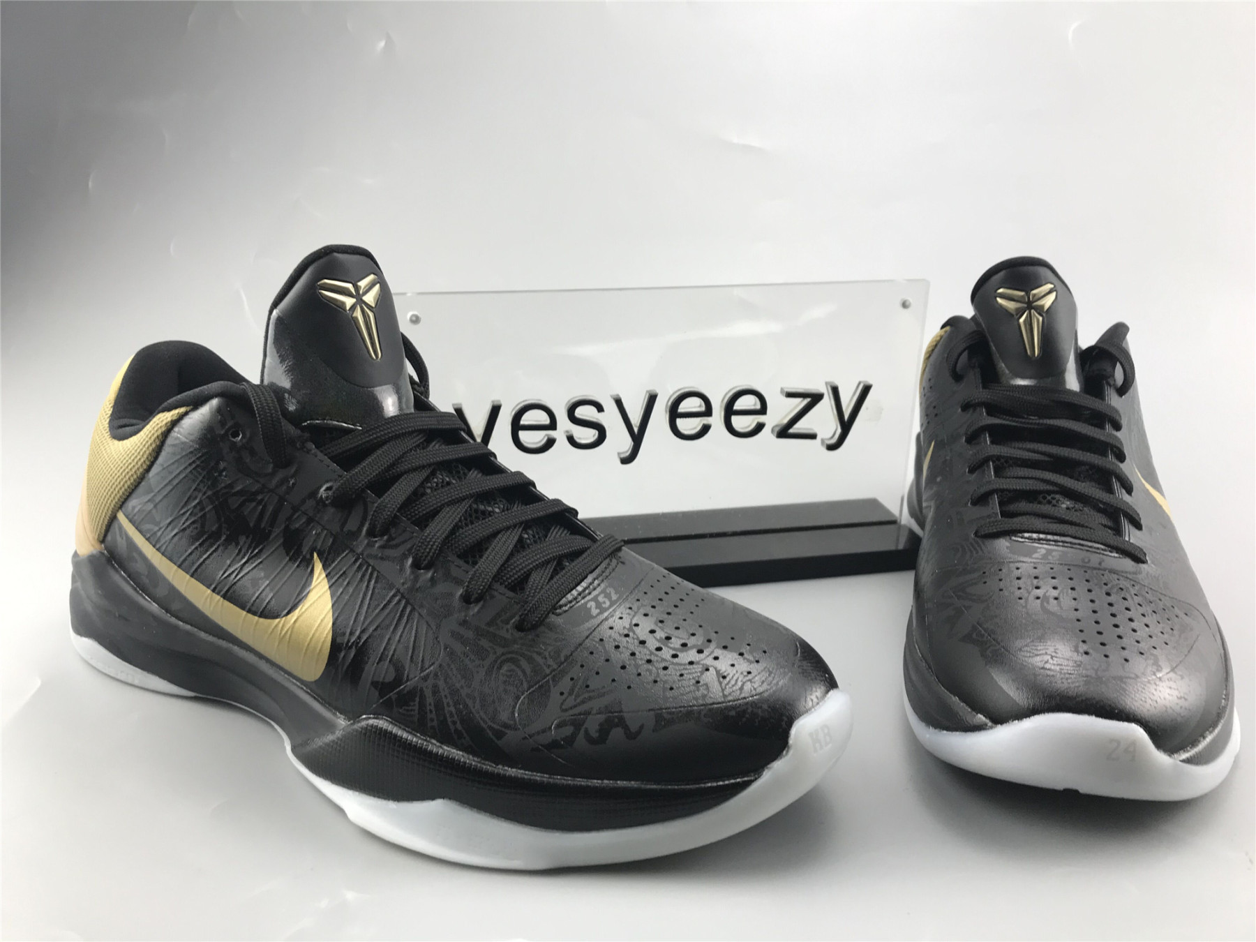 UA NIKE ZOOM KOBE 5 