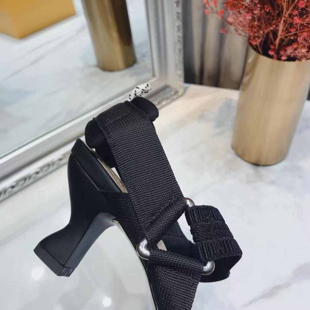 UA F**di Colibri Mesh Slingback Black Pumps