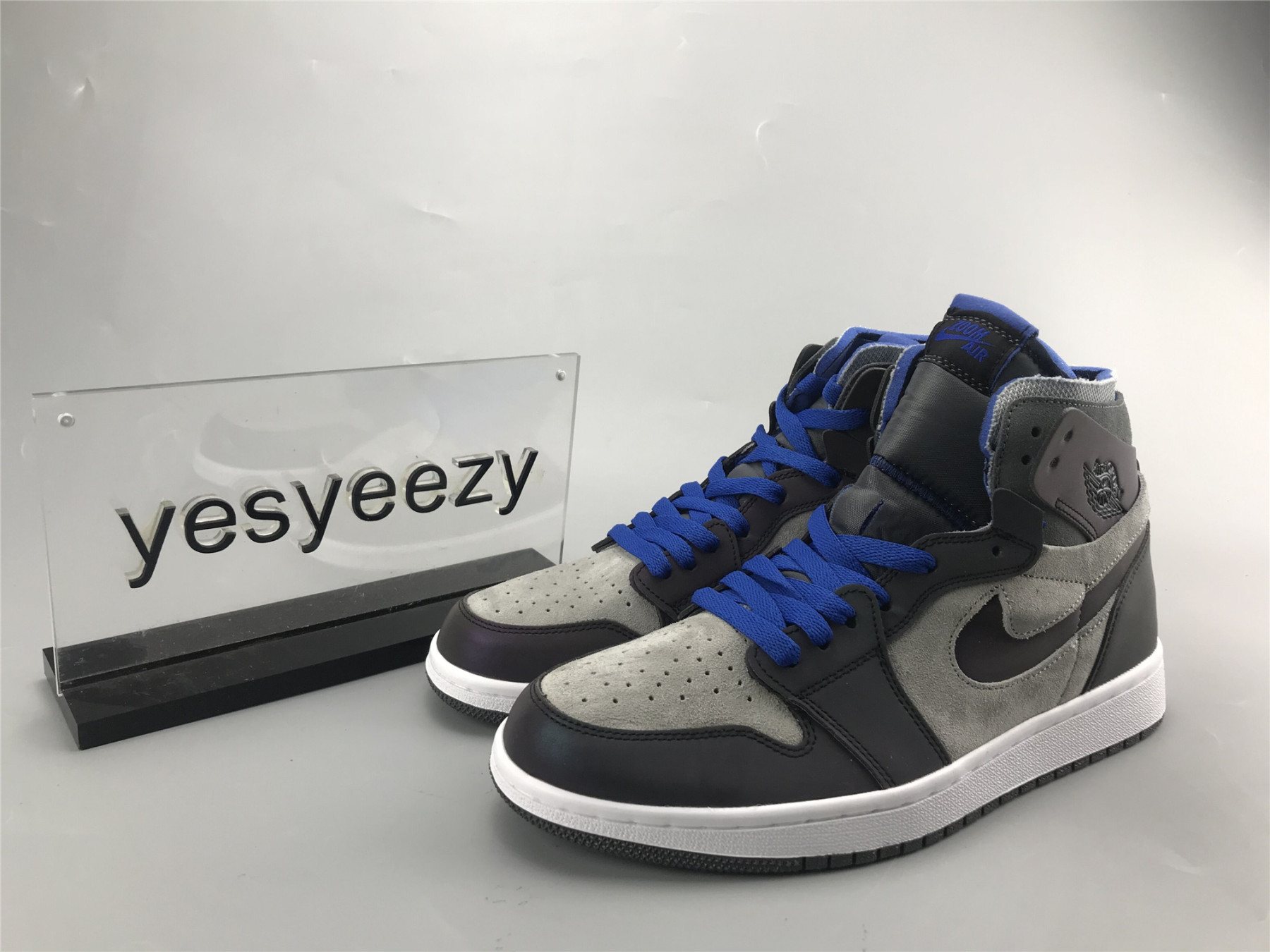 UA LEAGUE OF LEGENDS X AIR JORDAN 1 ZOOM COMFORT 