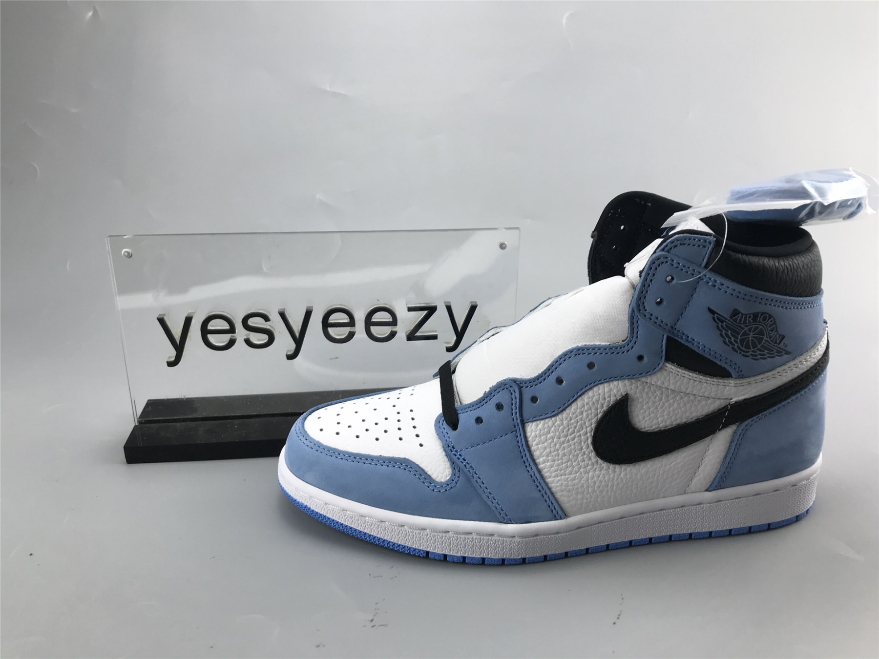 UA AIR JORDAN 1 RETRO HIGH OG 