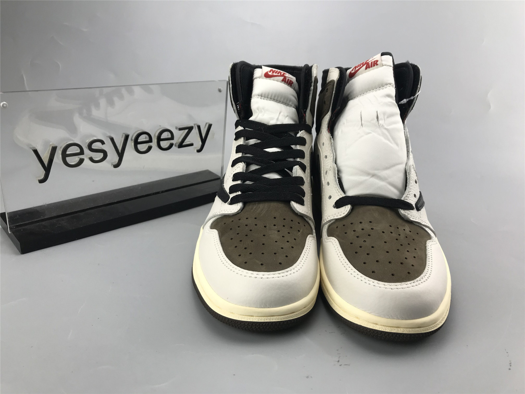 UA TRAVIS SCOTT X AIR JORDAN 1 HIGH "REVERSE"