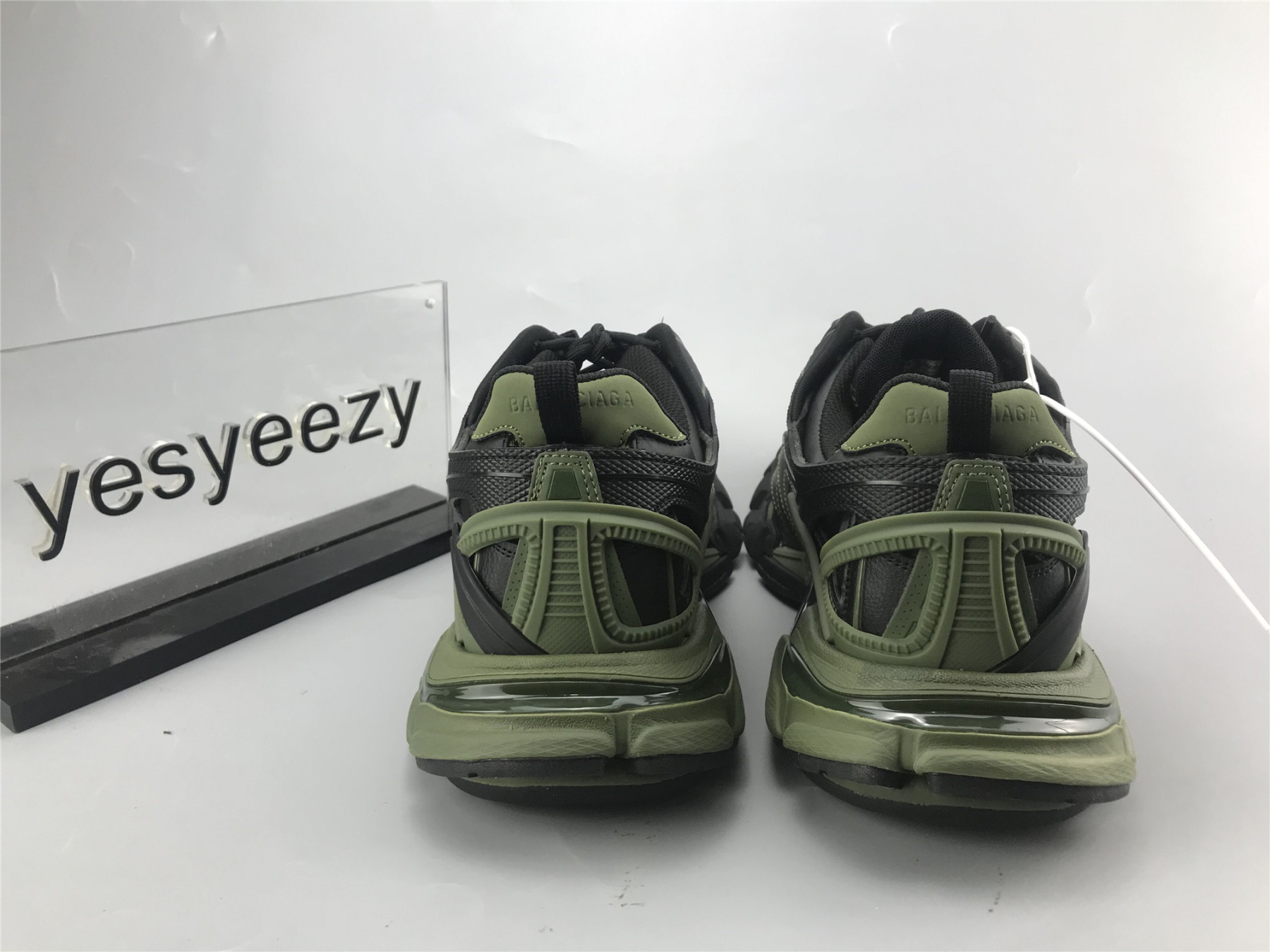 UA TRACK 2 TRAINER BICOLOR KHAKI