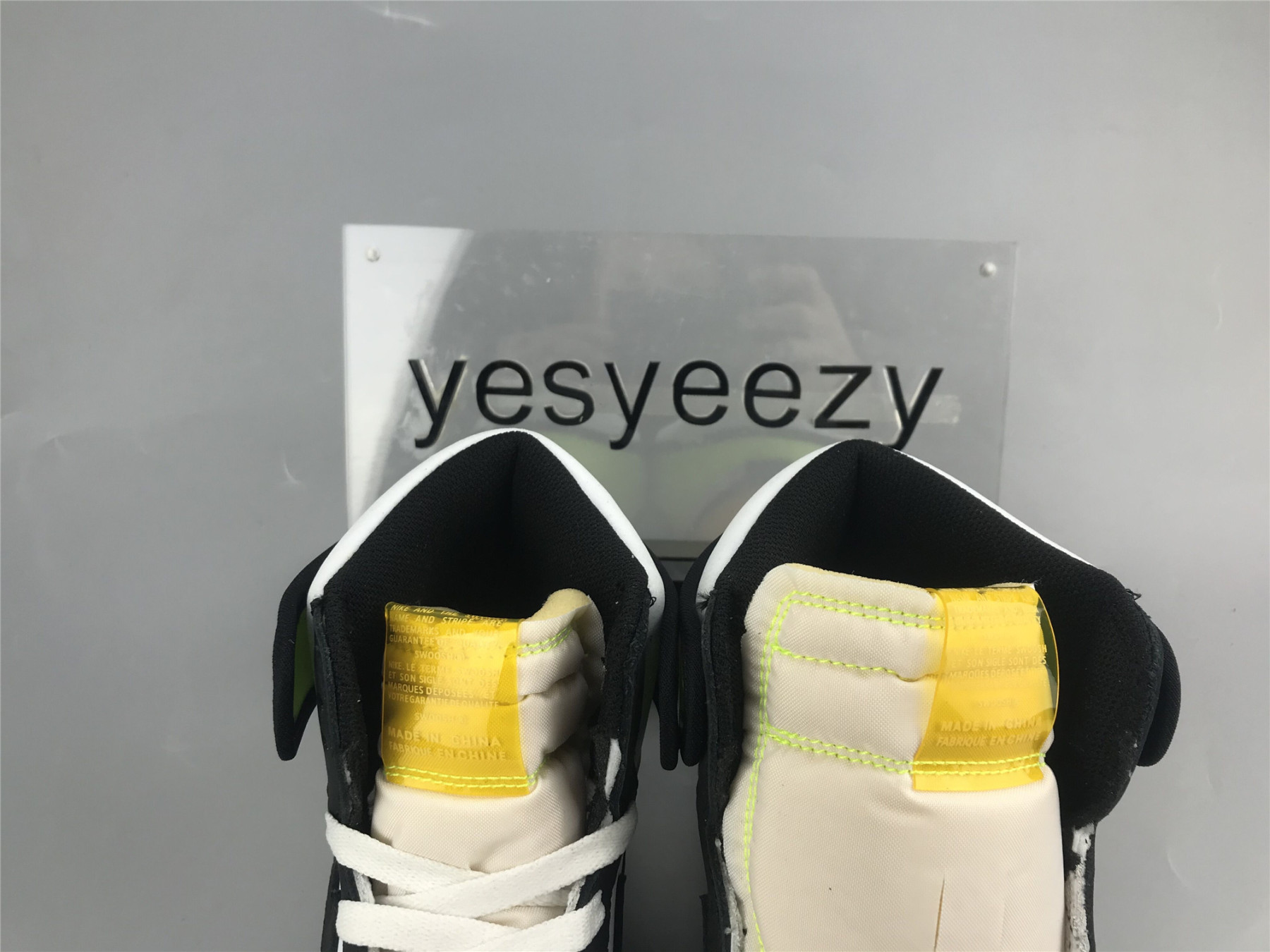 UA AIR JORDAN 1 RETRO HIGH OG 