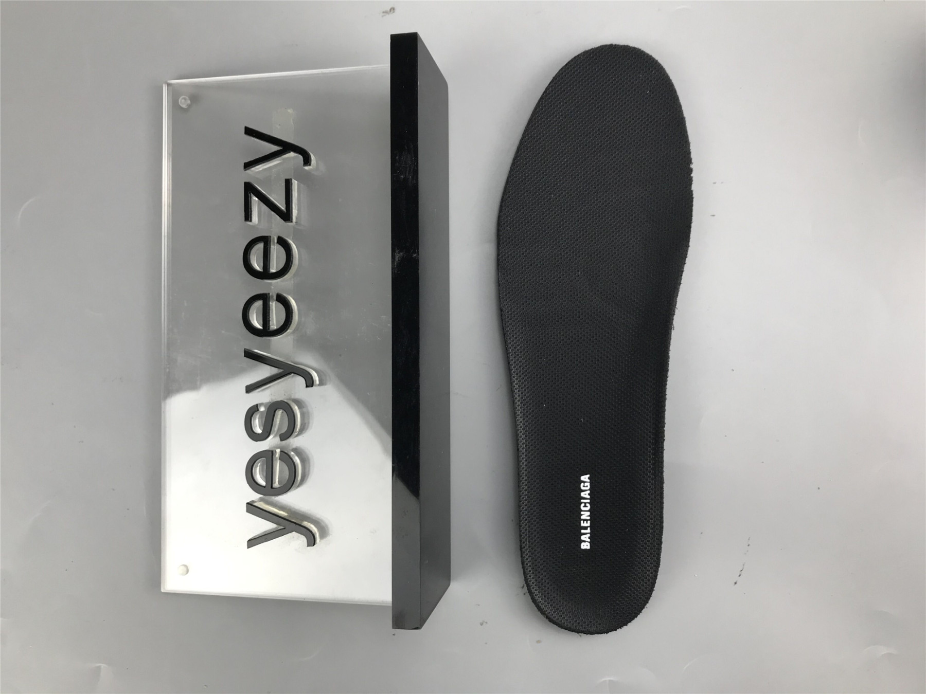 UA TRIPLE S CLEAR SOLE SNEAKER BLACK LAKE BLUE