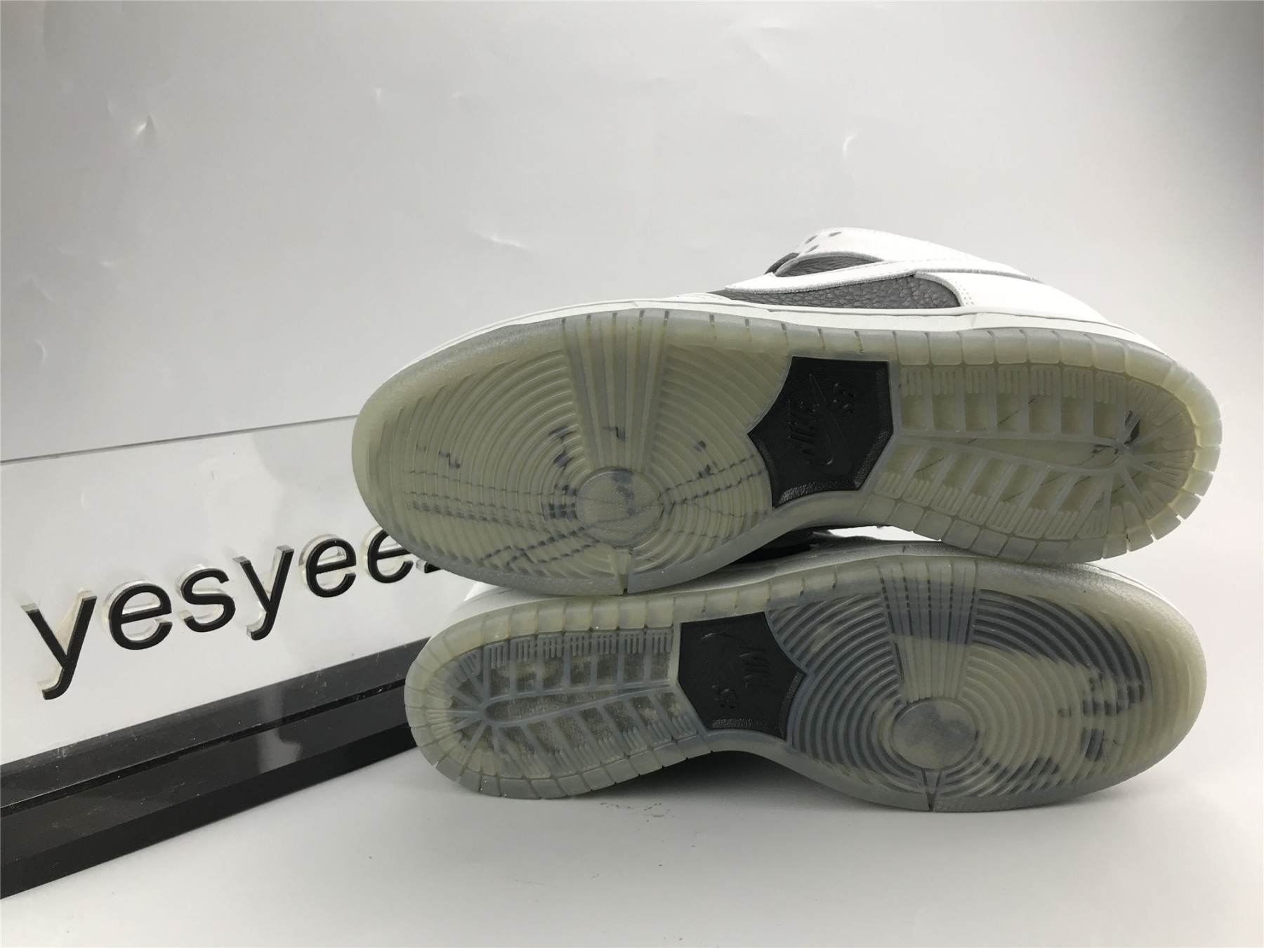 ua nike atlas x dunk low preM1vm sb