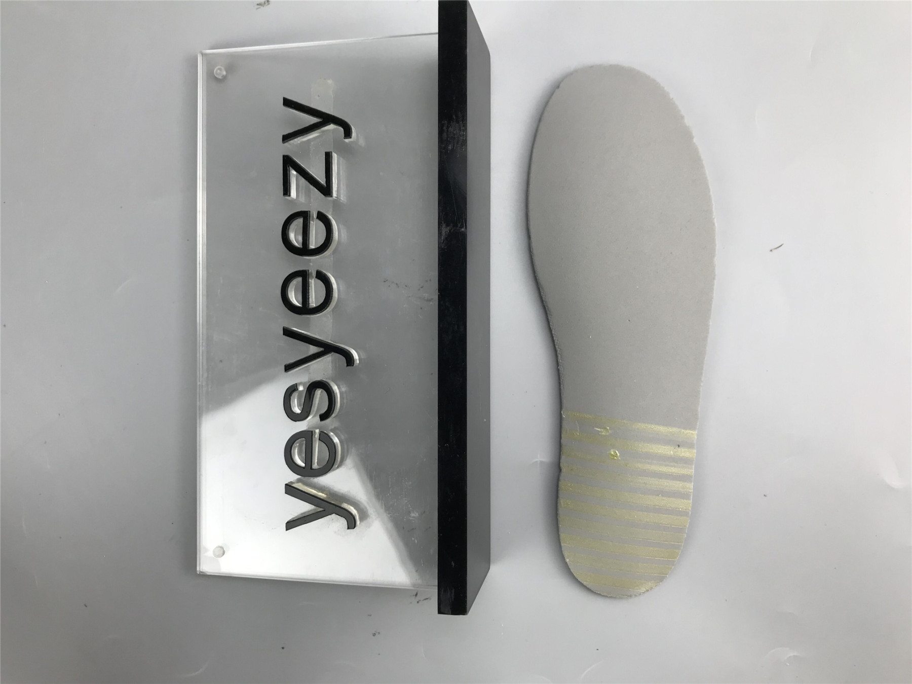 UA NIKE WMNS DUNK LOW 