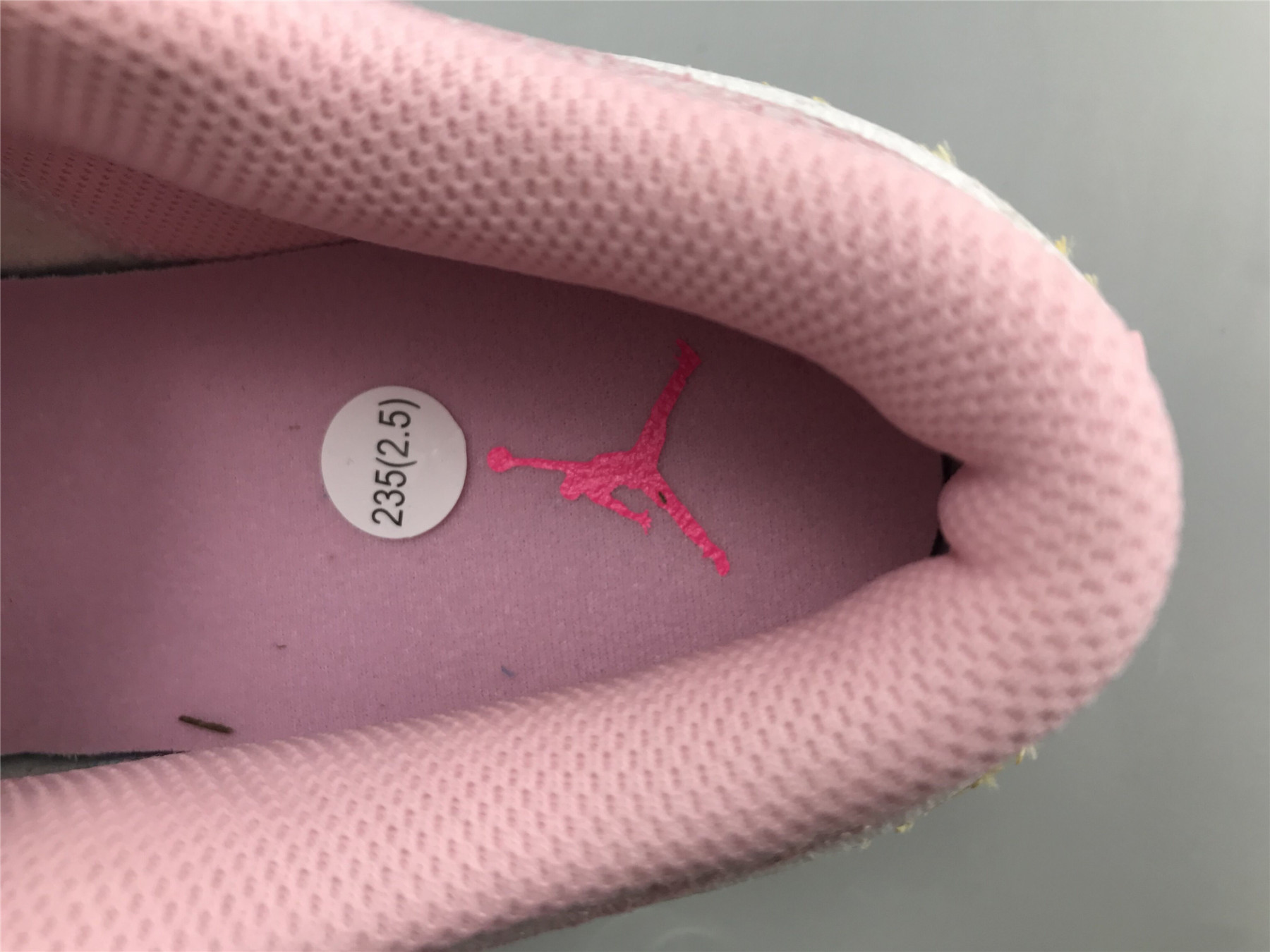 UA AIR JORDAN 1 LOW GS 