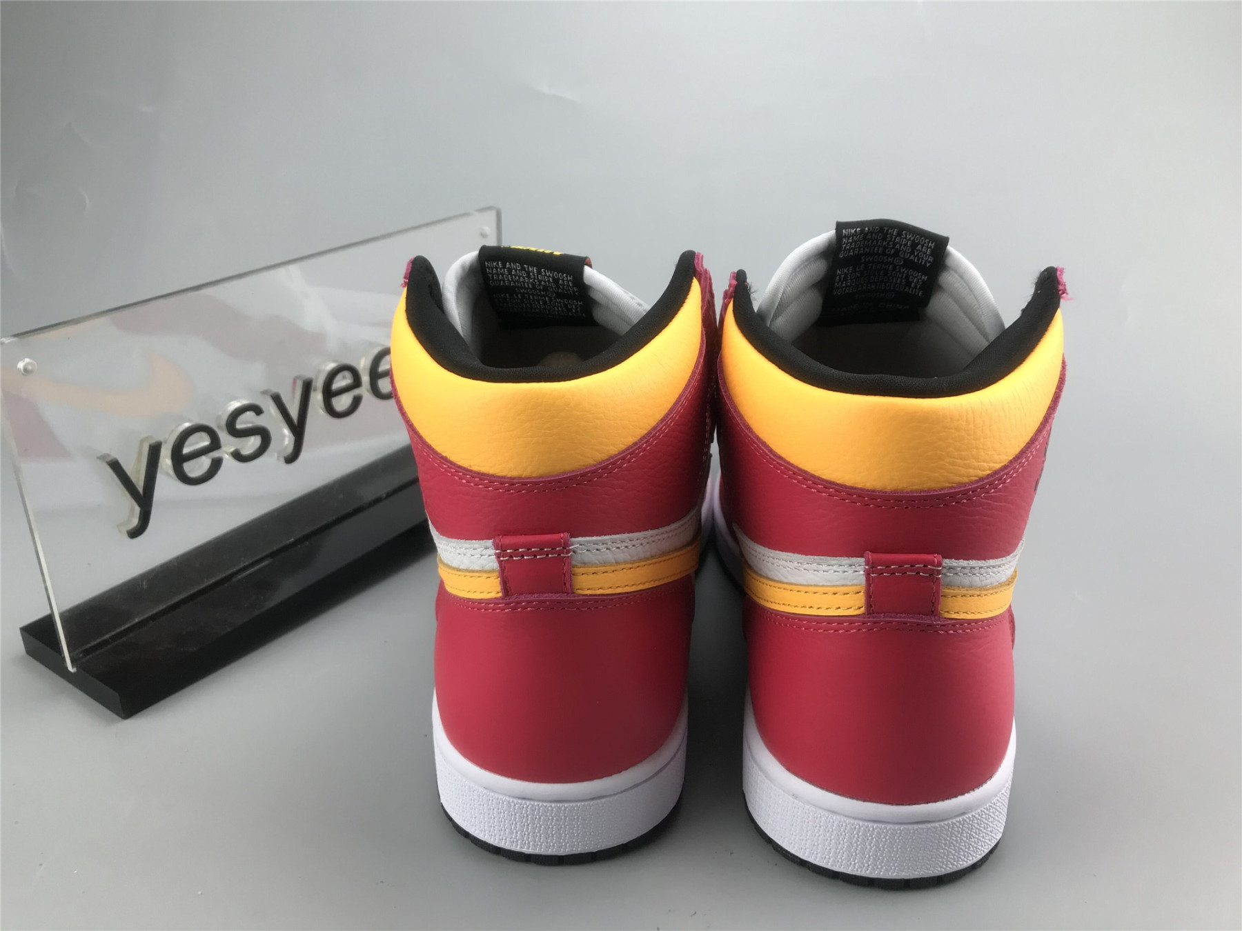 UA AIR JORDAN 1 RETRO HIGH OG 