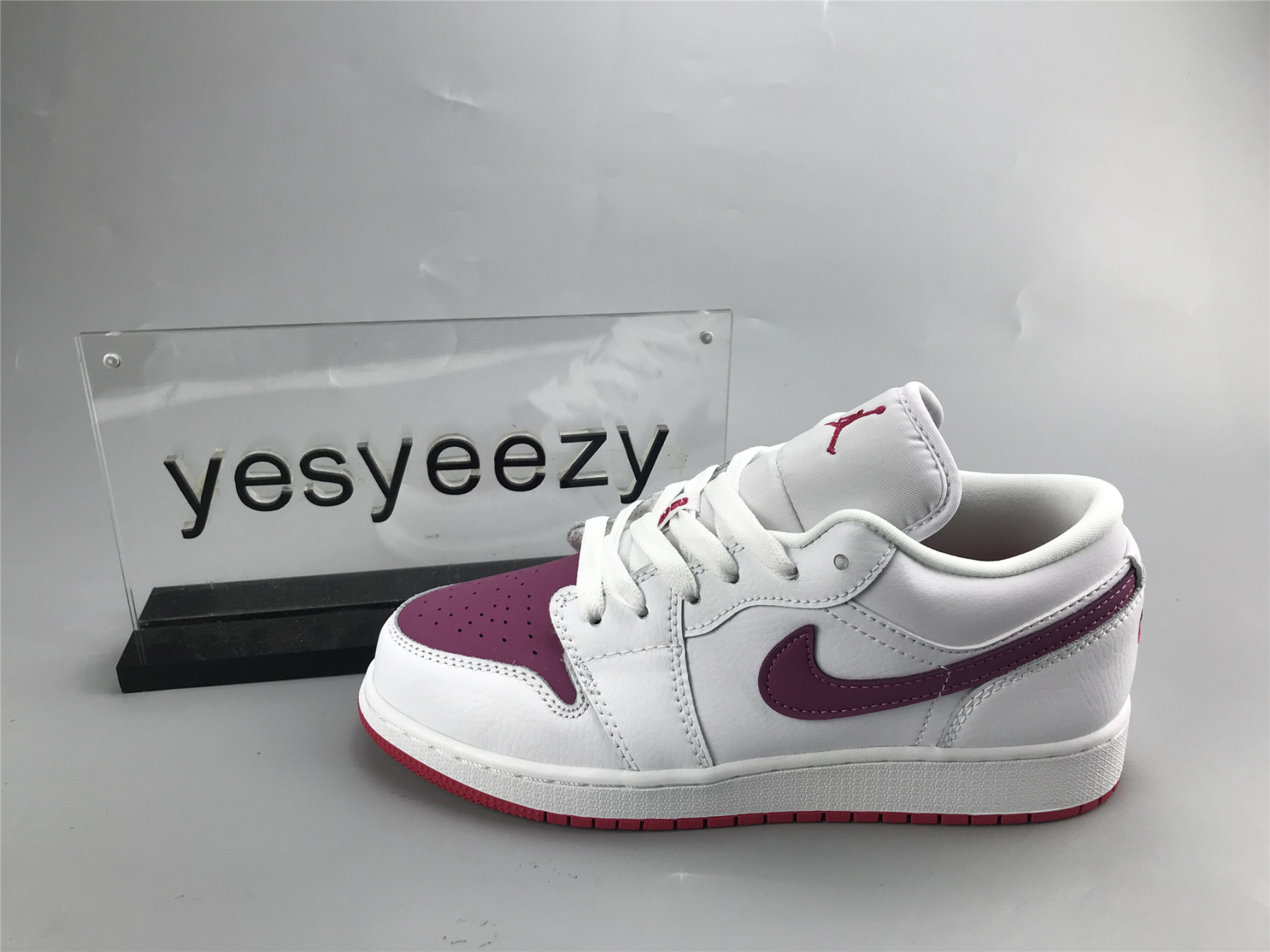 UA AIR JORDAN 1 LOW GS 