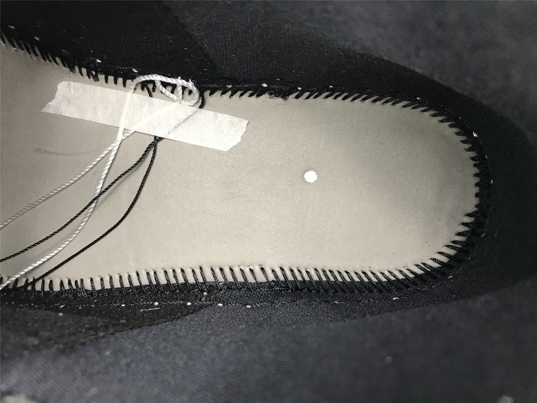 UA WMNS AIR JORDAN 1 MID SE